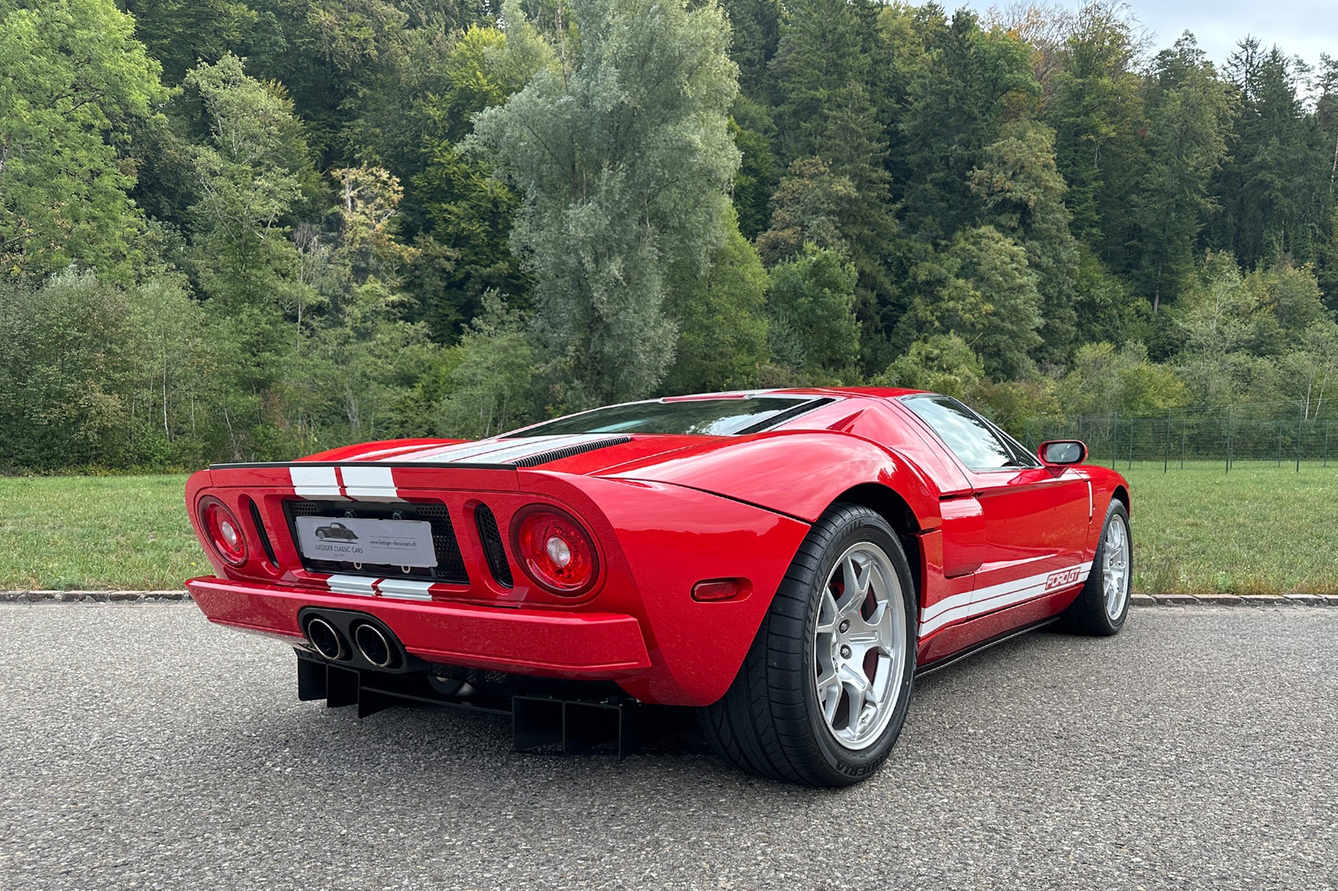 FORD GT-image-5