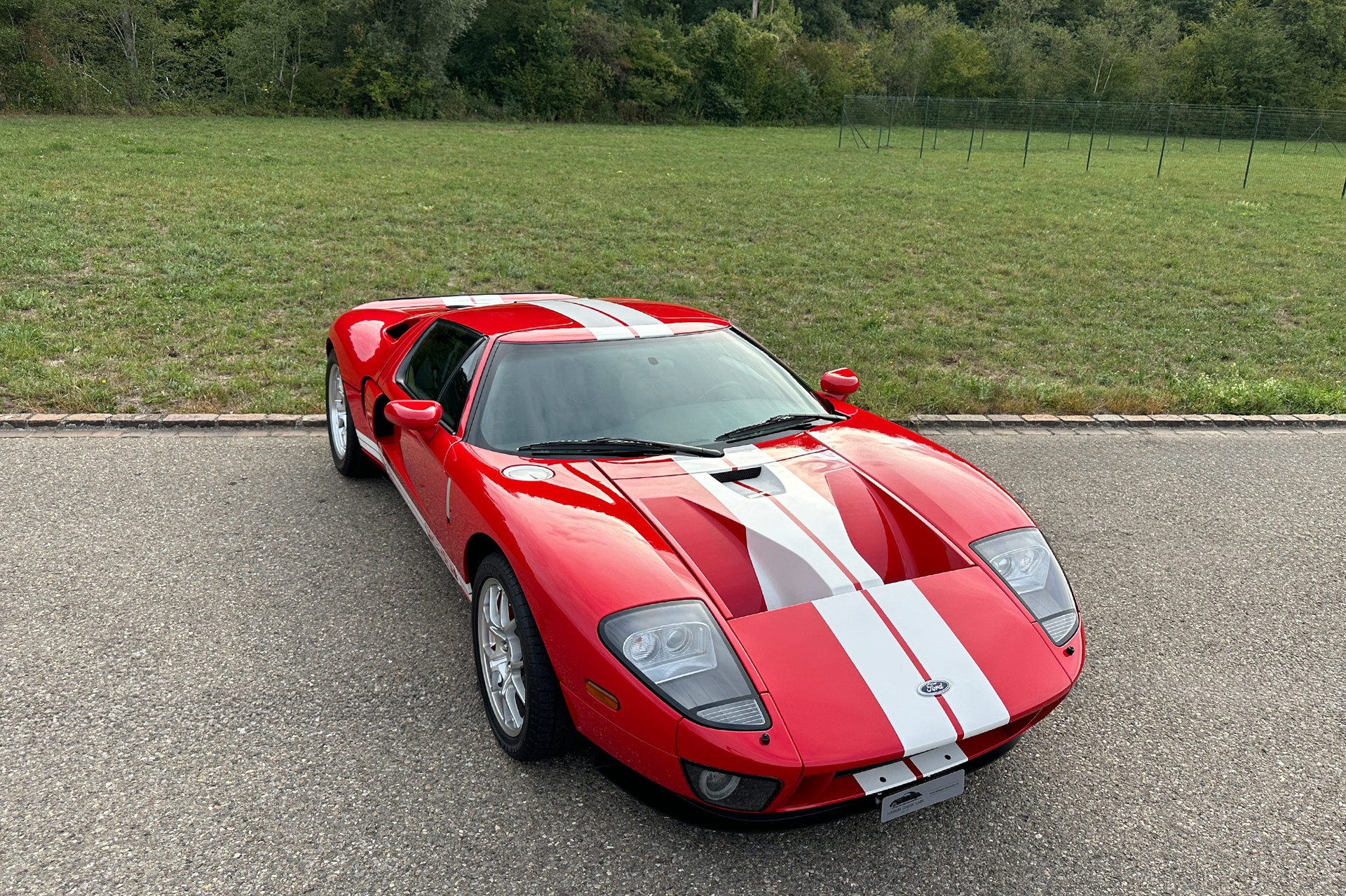 FORD GT-image-8