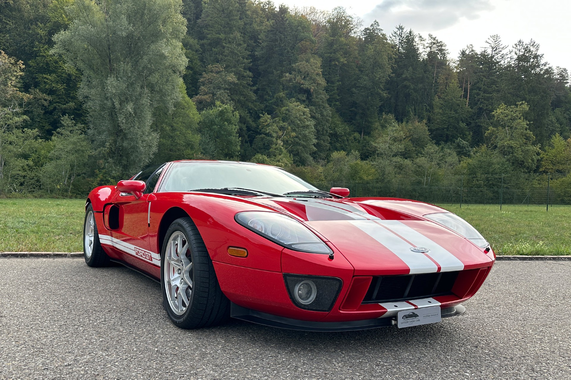 FORD GT-image-3