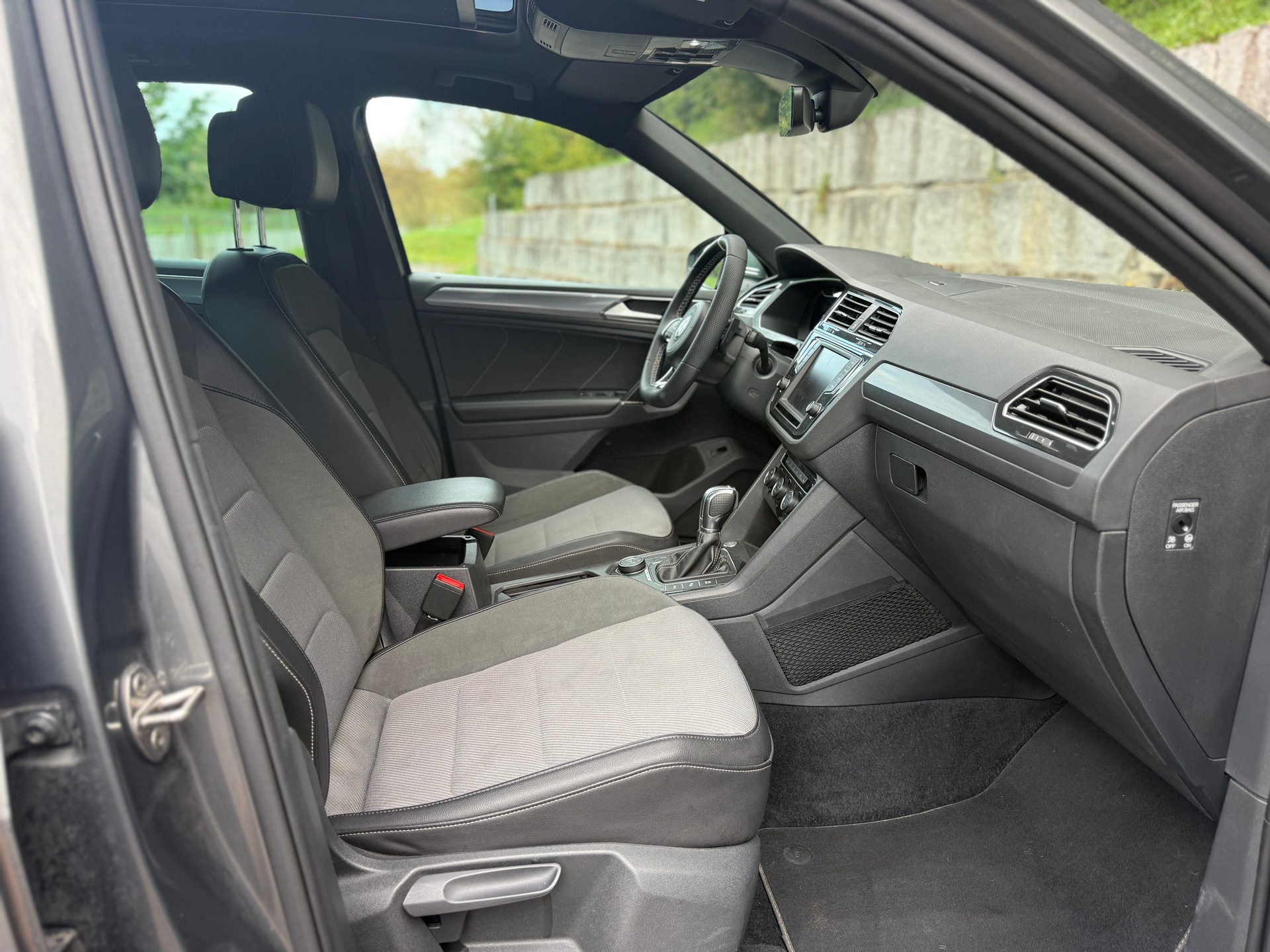 VW Tiguan 2.0TSI R-Line 4Motion DSG-image-5