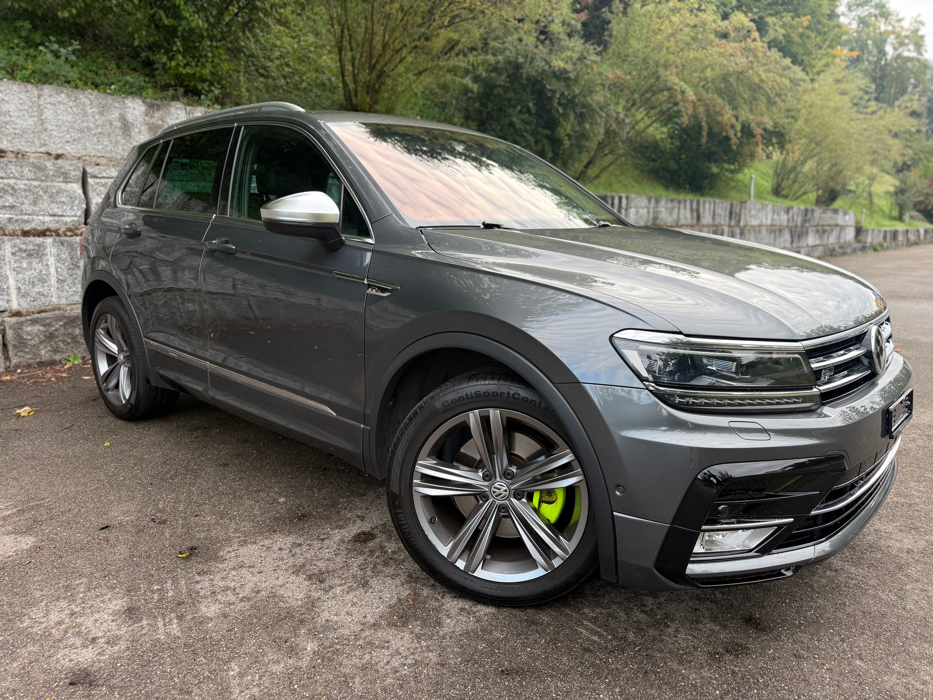 VW Tiguan 2.0TSI R-Line 4Motion DSG-image-1