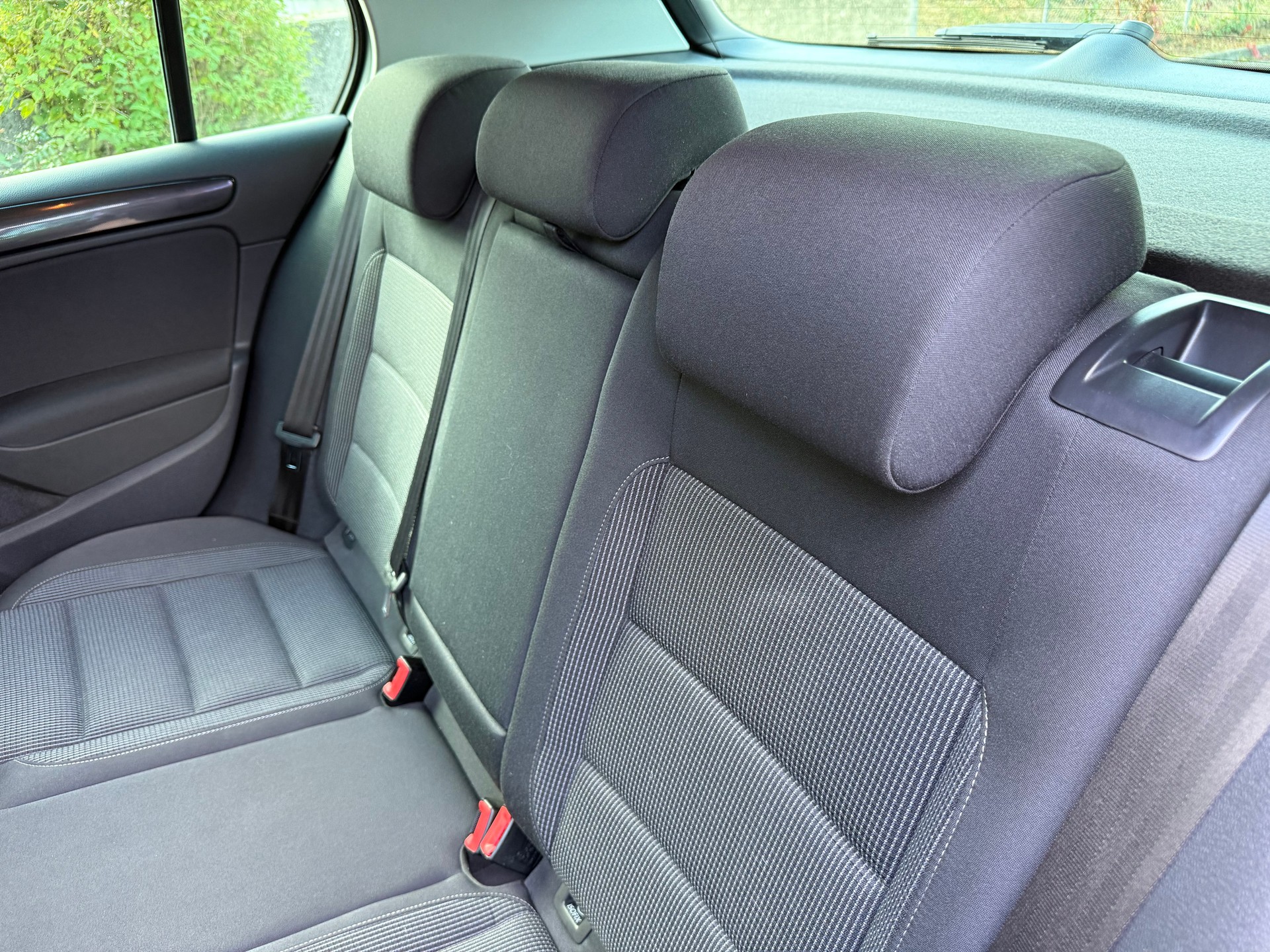 VW Golf 2.0 TDI BlueMotion Technology Team-image-15