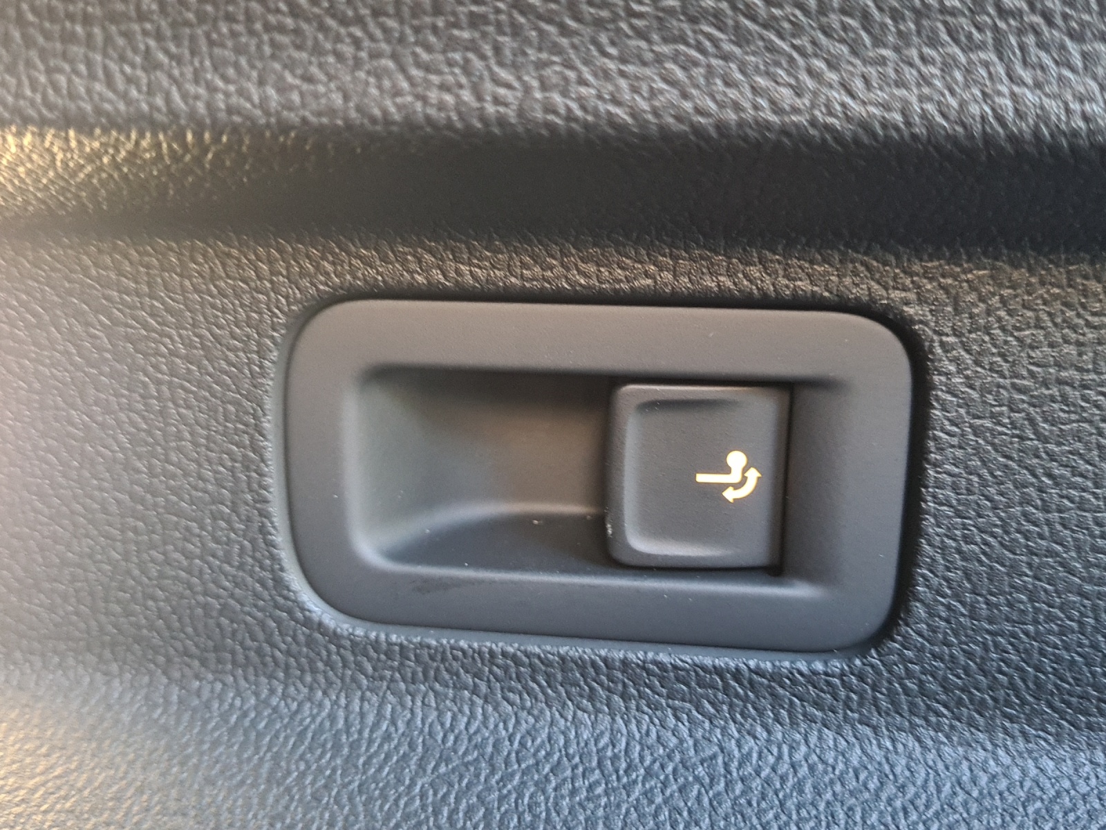 FORD Explorer Extended Range (77kWh) Premium RWD AUTOMAT-image-18