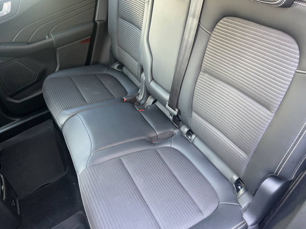 FORD Kuga 2.5 Hybrid Titanium X 4x4-image-11