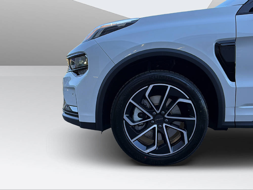 LYNK & CO 01 1.5 PHEV Core-image-5