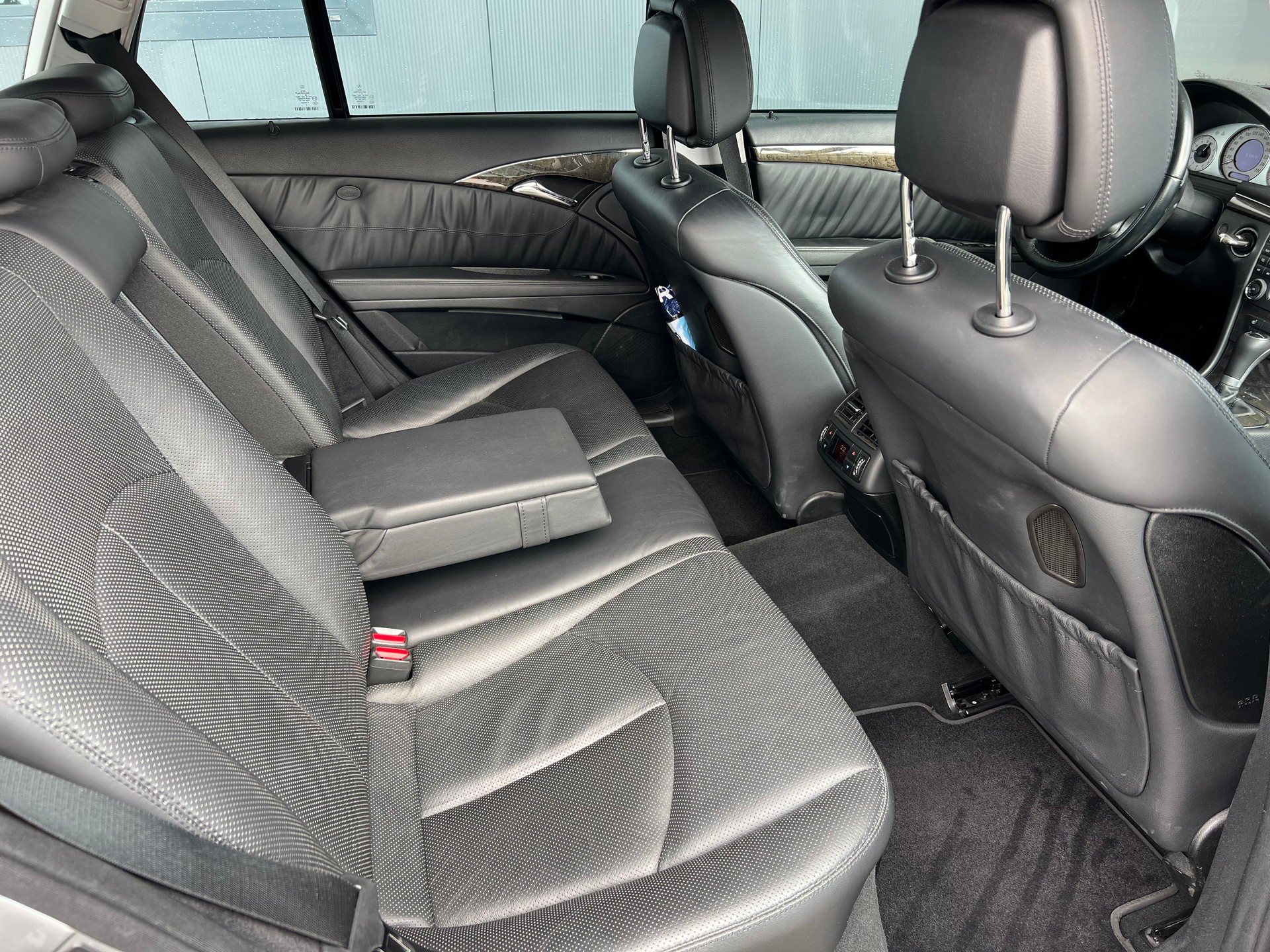 MERCEDES-BENZ E 500 Avantgarde 4Matic Automatic-image-11