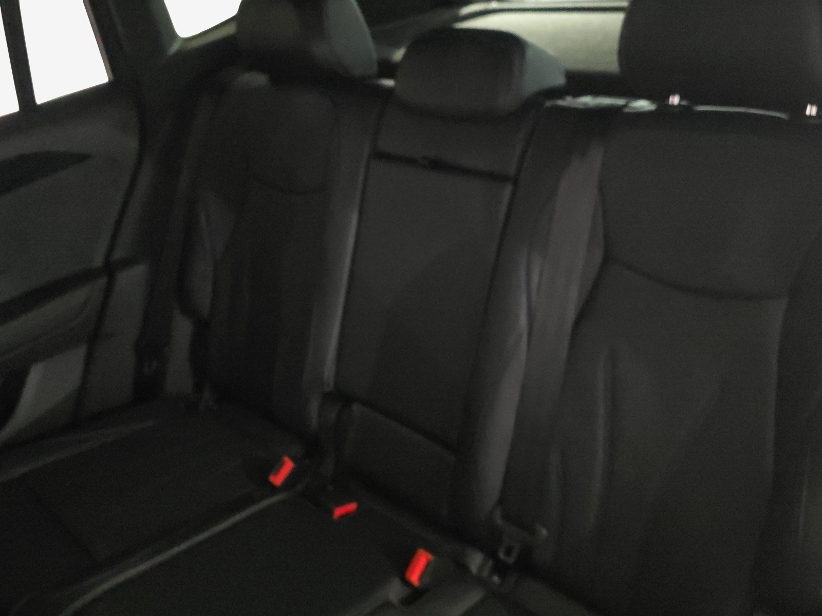 VW Tiguan 2.0 TDI SCR R-Line 4Motion DSG-image-11