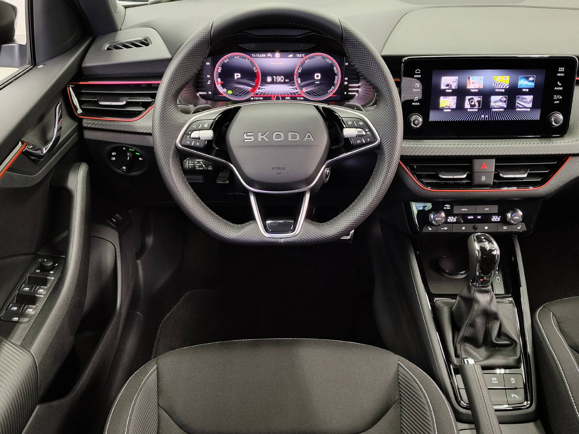 SKODA Kamiq 1.5 TSI Monte Carlo DSG-image-4