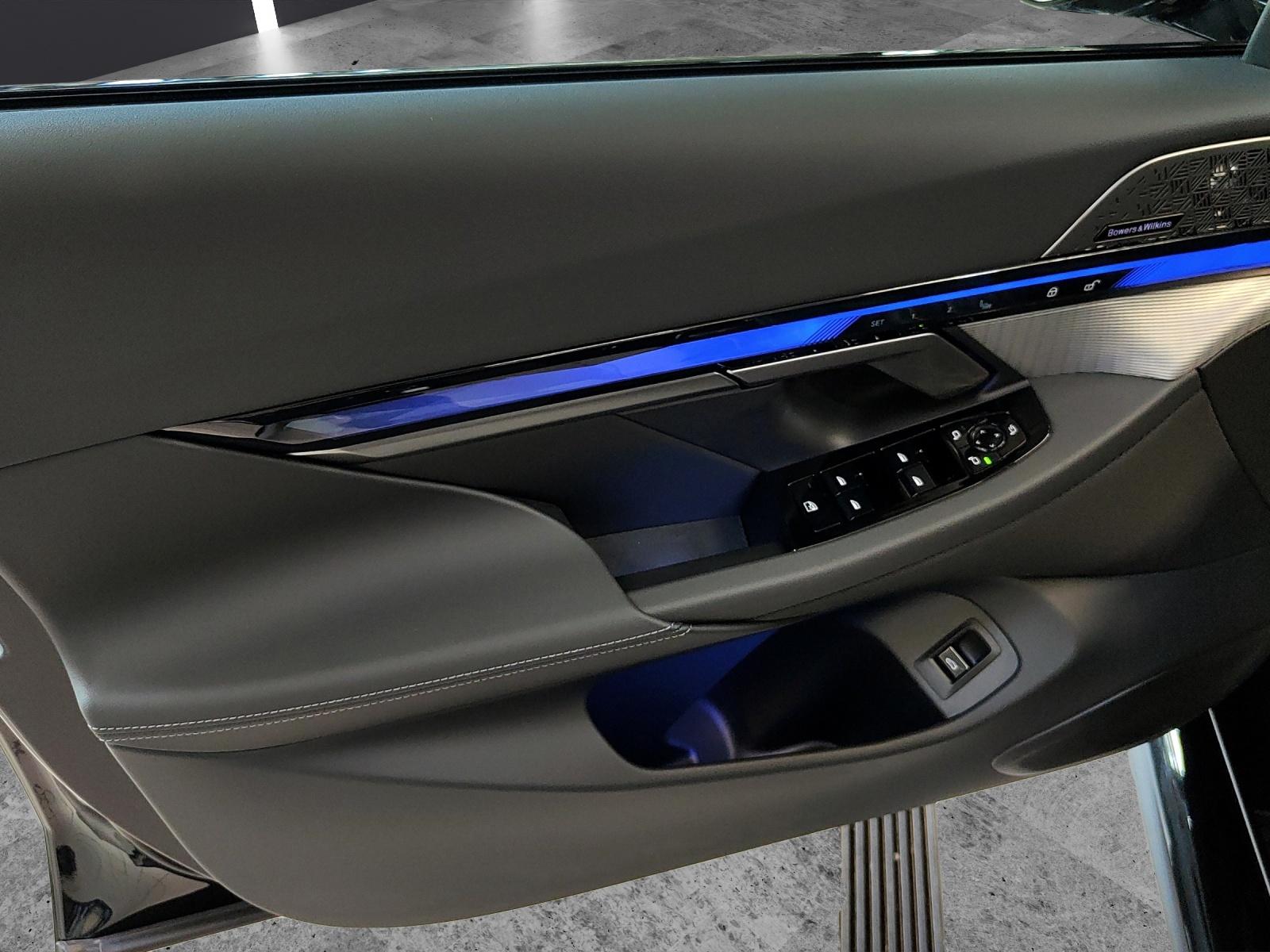 BMW 5er Reihe G99 Touring M5 xDrive-image-14