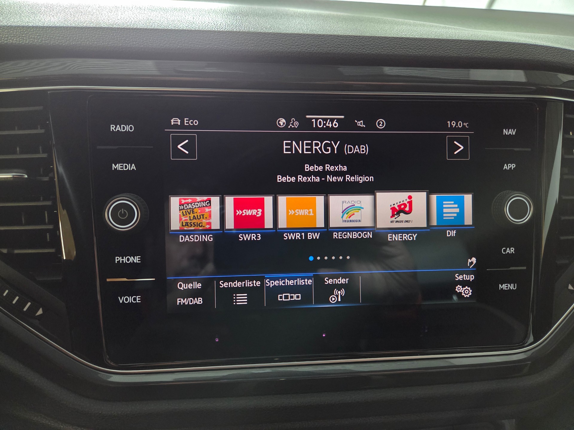 VW T-Roc 2.0 TSI Sport DSG 4Motion-image-9