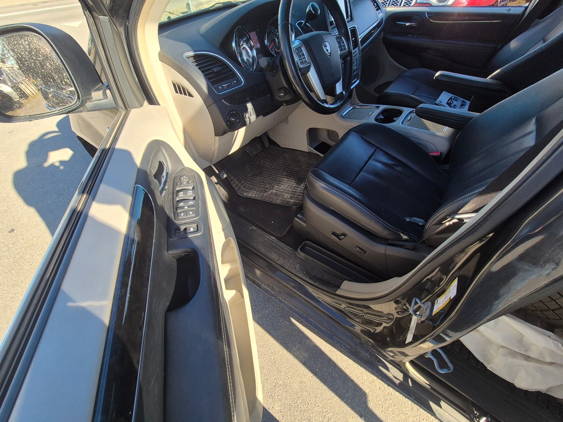 LANCIA Voyager MFK Diesel Automat Klima 7 plätze Top Zustand-image-7