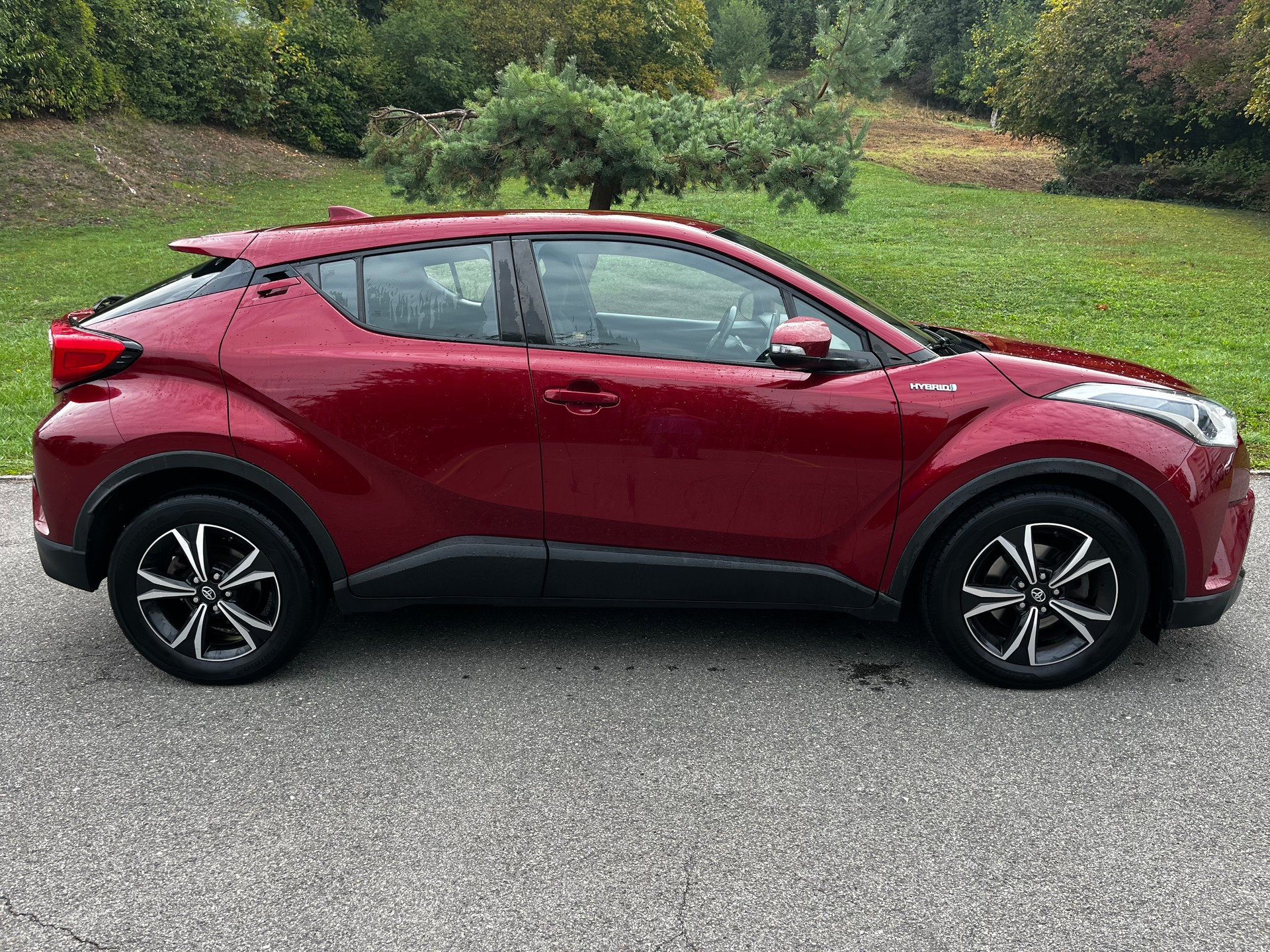 TOYOTA C-HR 1.8 HSD Comfort CVT-image-5