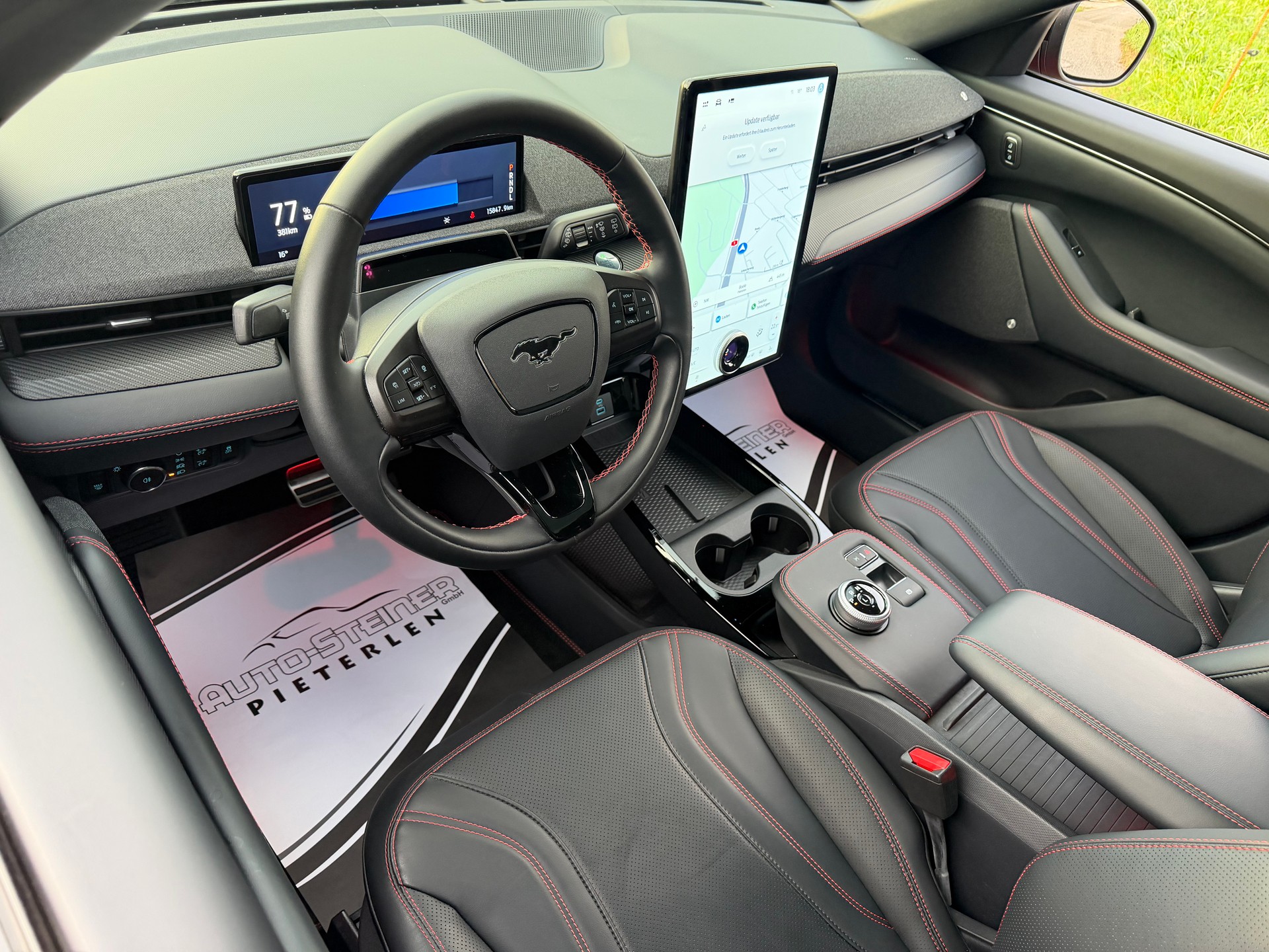FORD 4X4 !! "MUSTANG MACH-E PREMIUM" MIT 371 PS. AWD 88 kWh. GROSSE BATTERIE !! NUR 15`500 KM !! NEUWERTIG 4X4 !! REICHWEITE 550 KM.-image-5