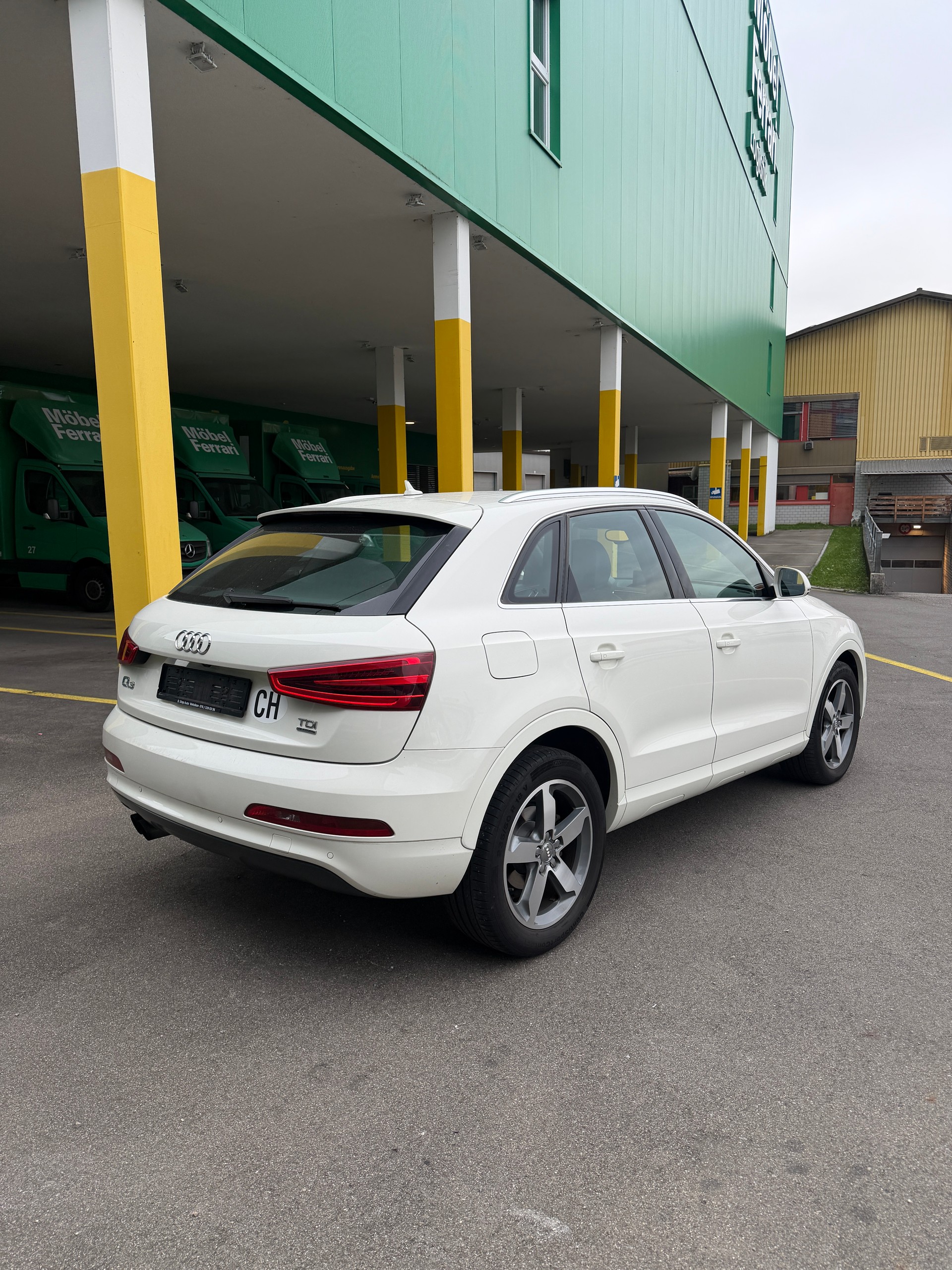 AUDI Q3 2.0 TDI quattro S-tronic-image-6