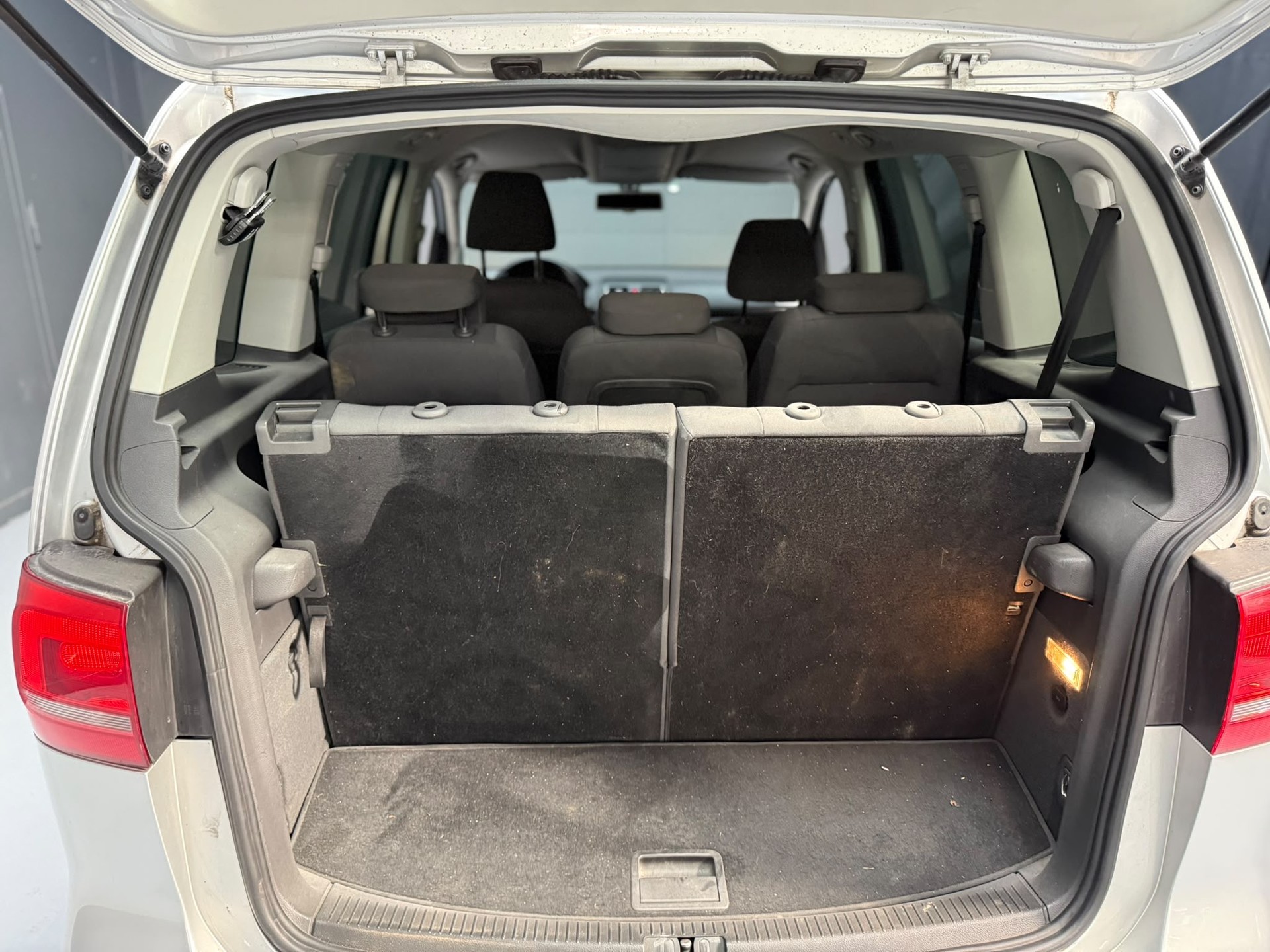 VW Touran 1.4 TSI Comfortline DSG-image-9