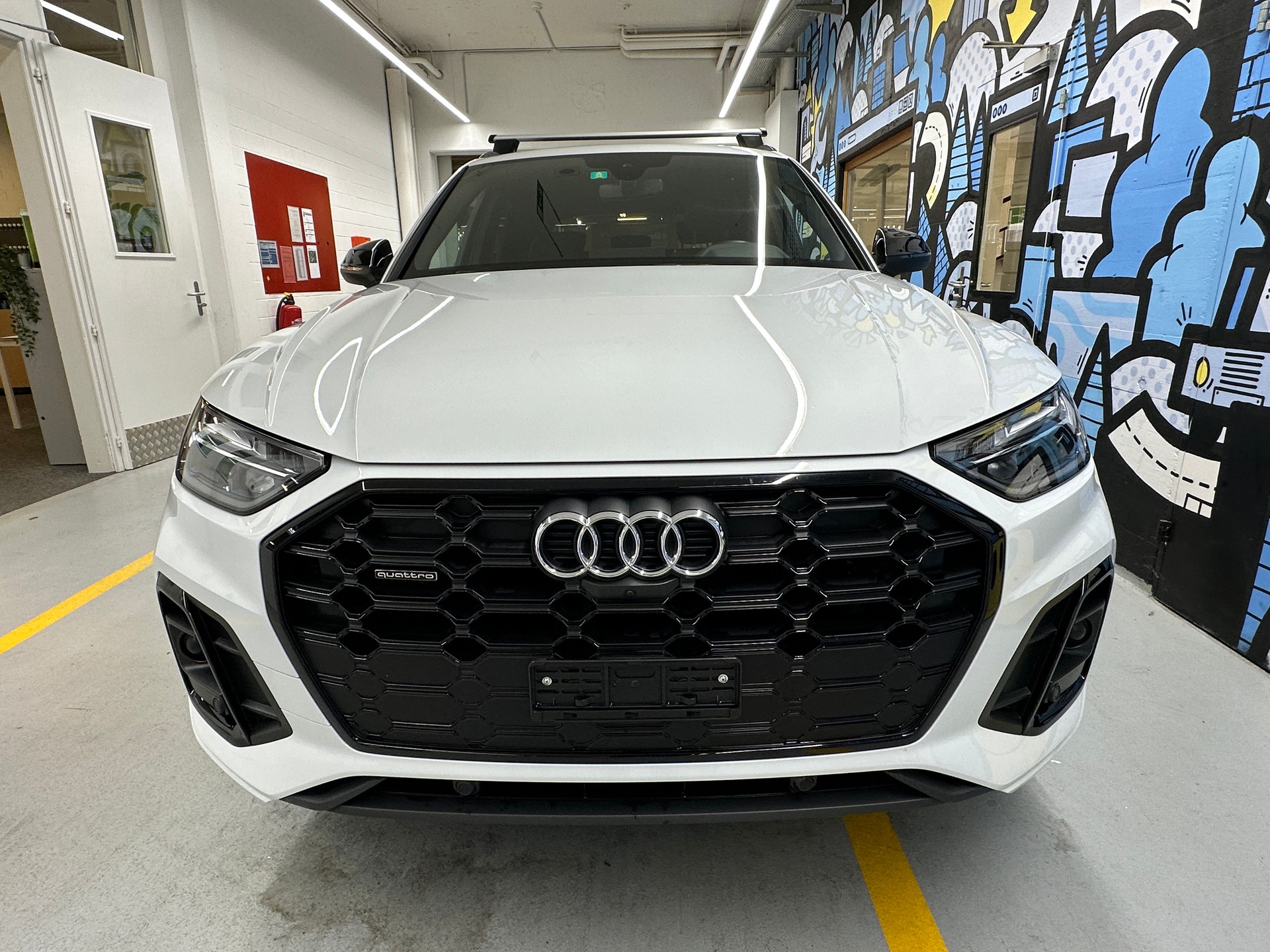 AUDI Q5 40 TDI S-line quattro S-tronic-image-1