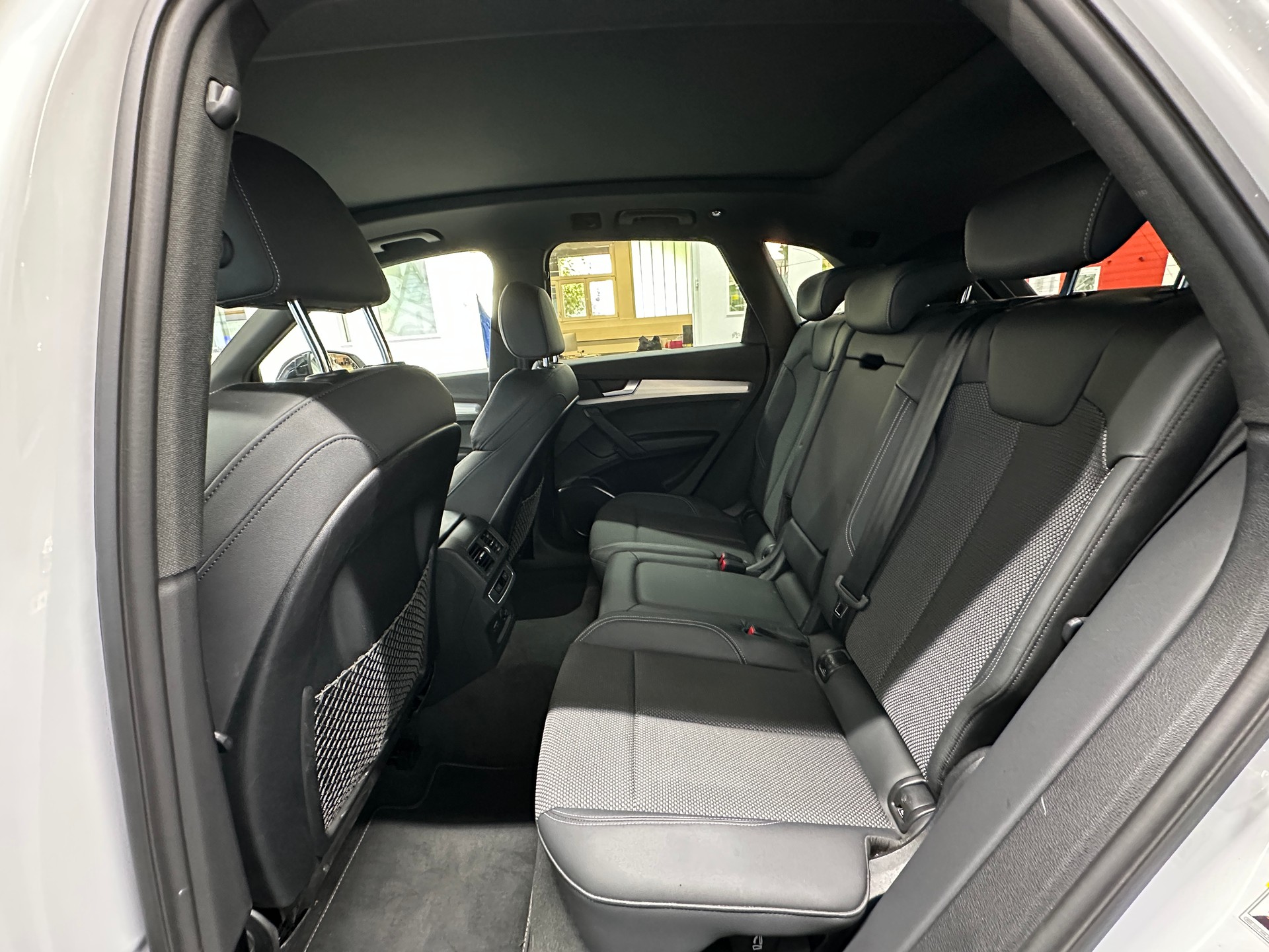 AUDI Q5 40 TDI S-line quattro S-tronic-image-8