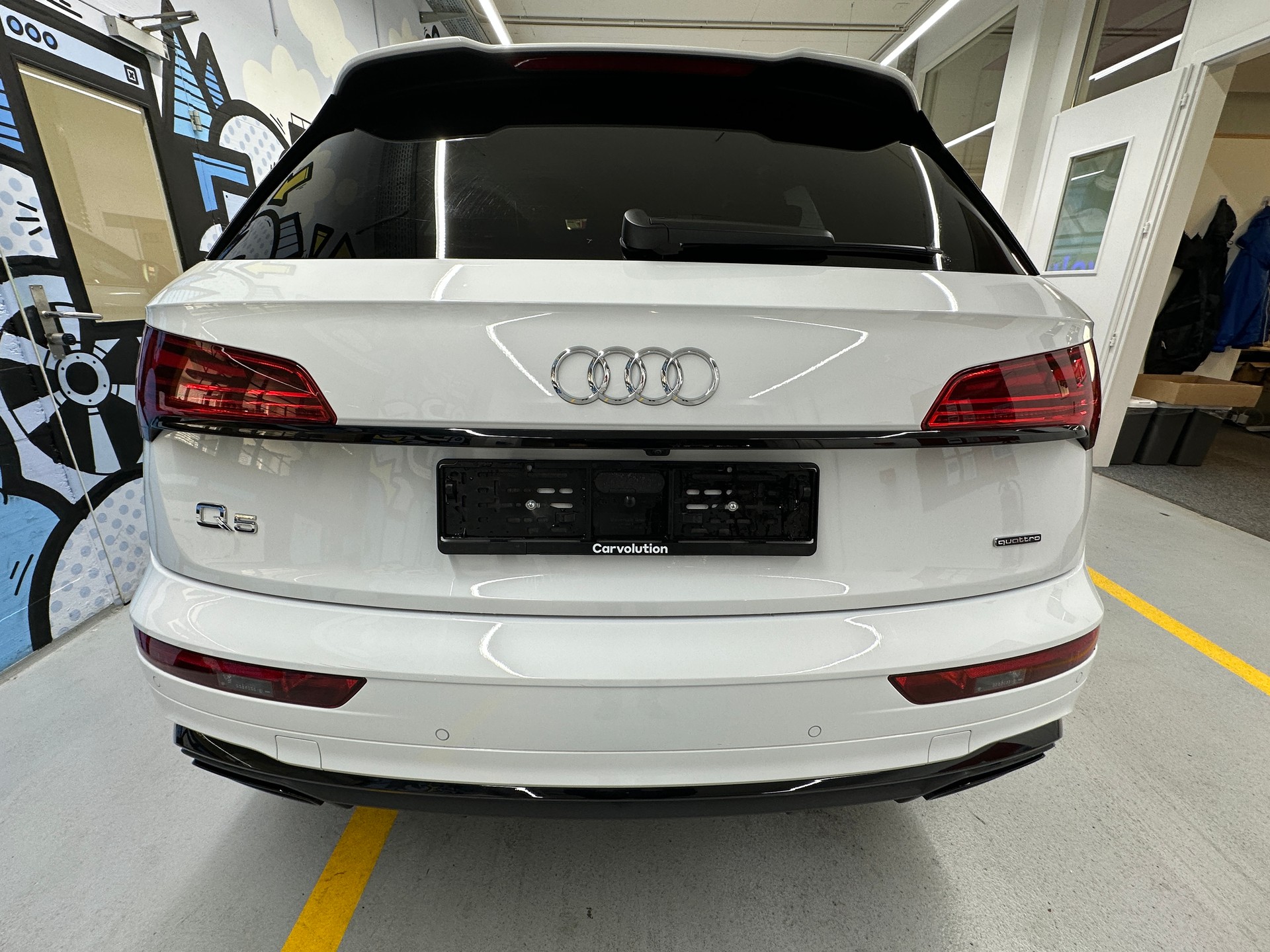 AUDI Q5 40 TDI S-line quattro S-tronic-image-4