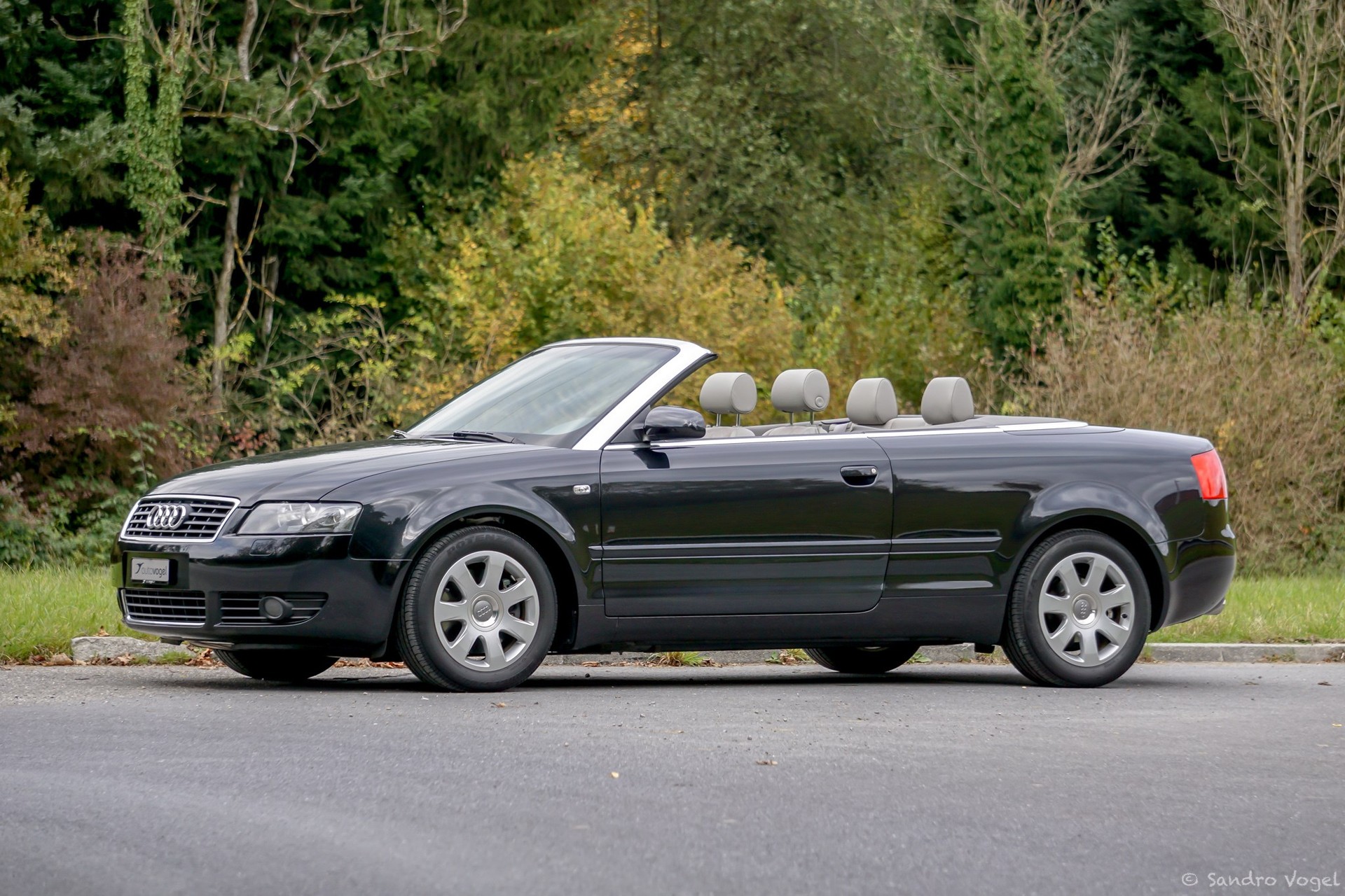 AUDI A4 Cabriolet 1.8 Turbo-image-0