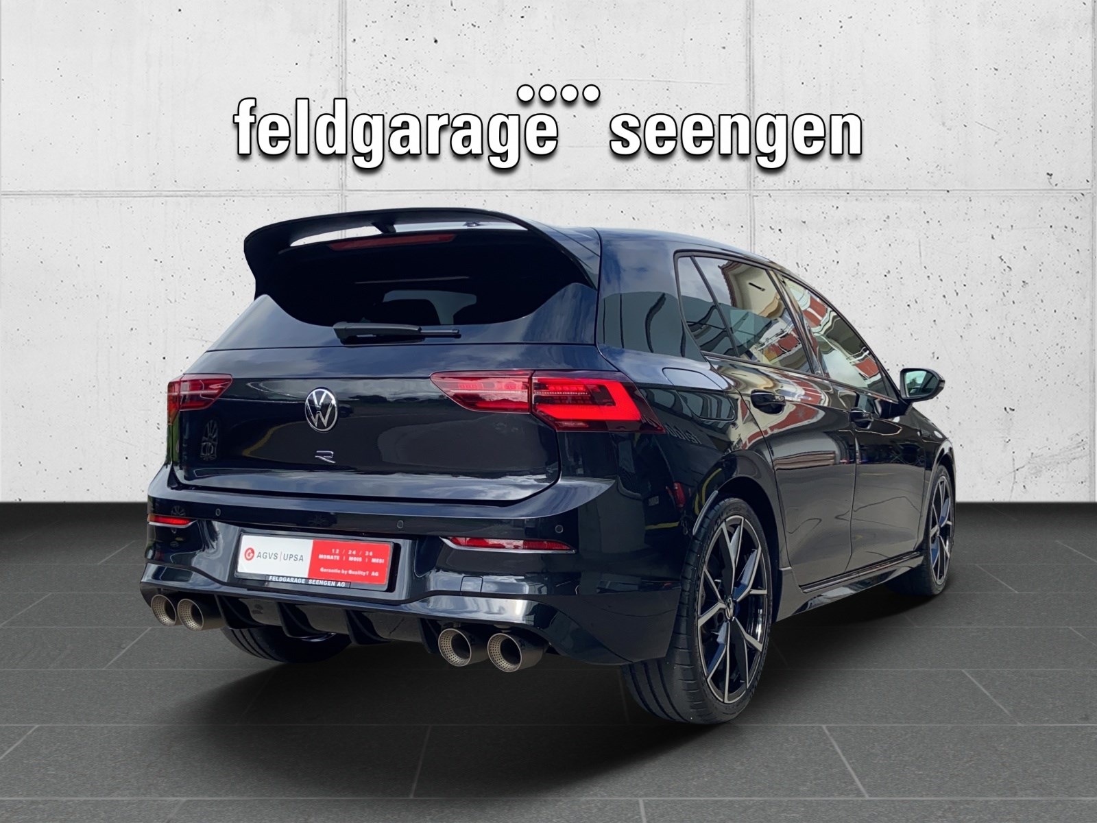 VW Golf 2.0 TSI R DSG 4Motion mit Akrapovic & Panoramadach-image-4