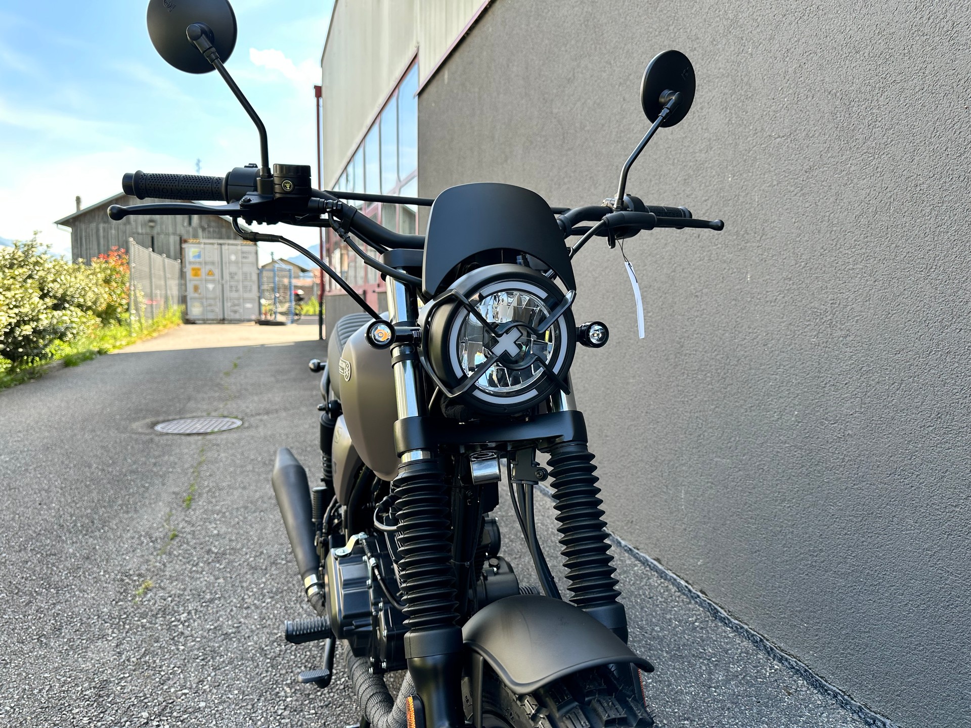 BRIXTON Felsberg 125 CBS-image-1
