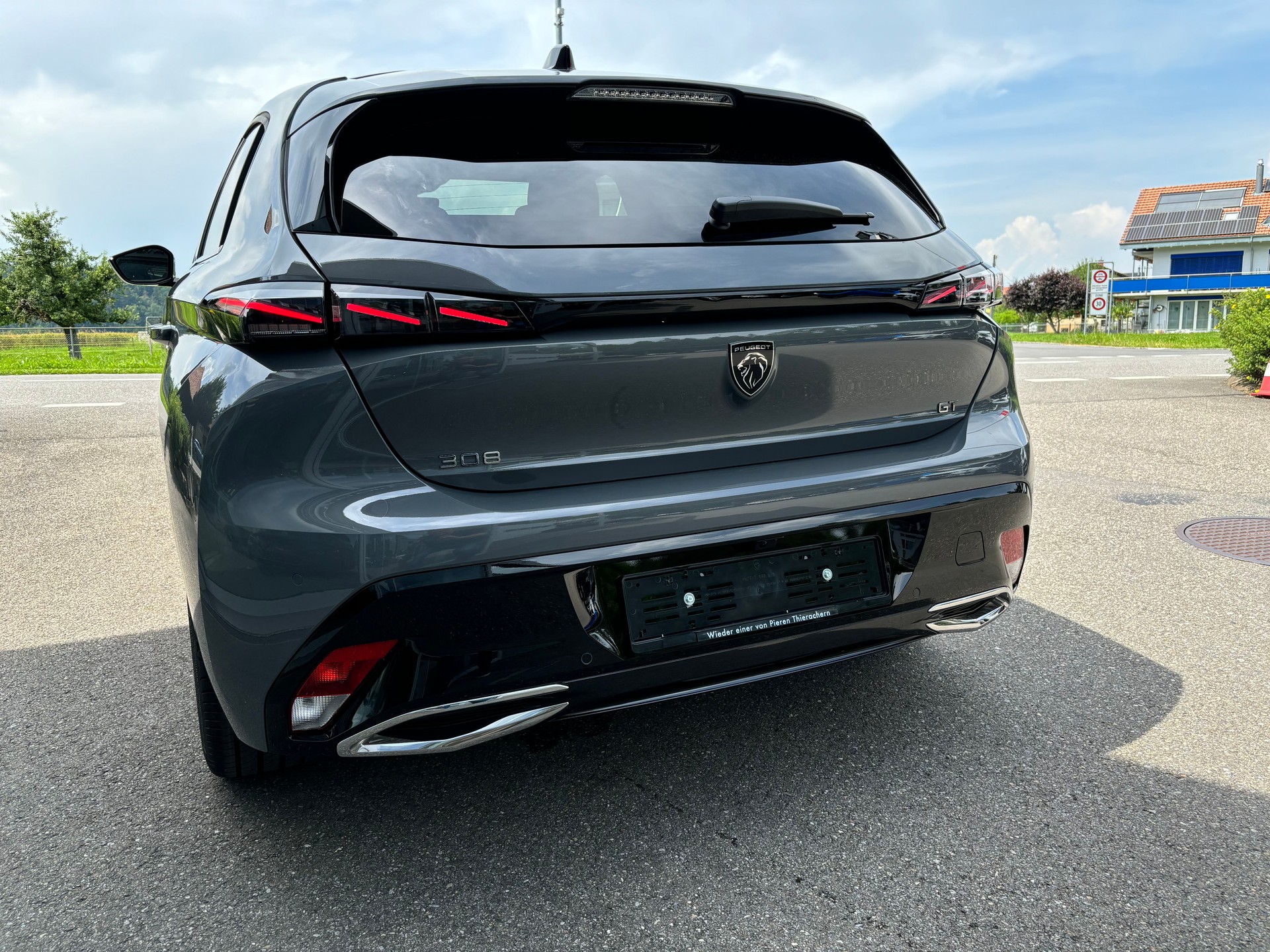 PEUGEOT 308 GT 1.2 136 Hybrid-image-2