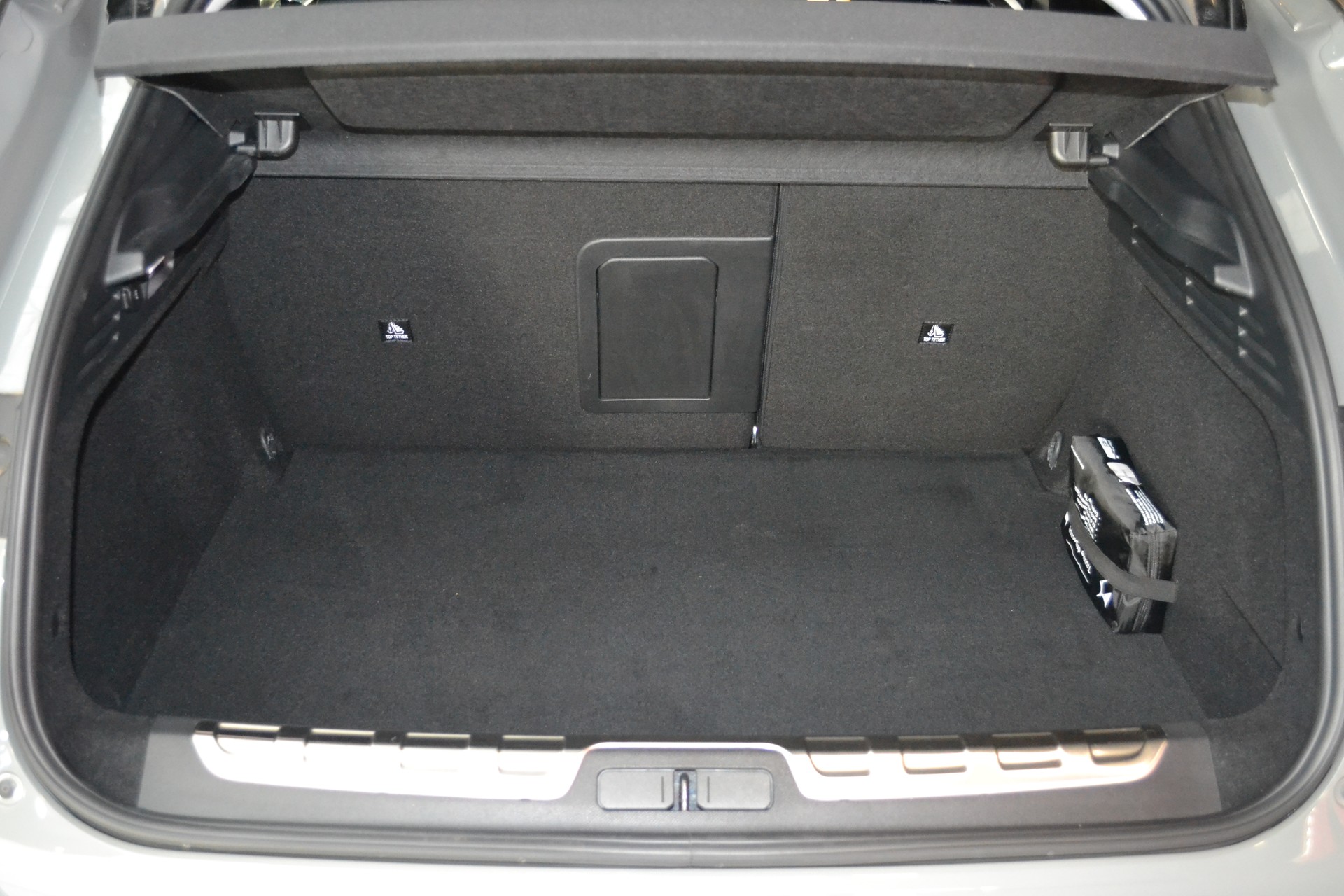 DS AUTOMOBILES DS 4 1.6 E-Tense Cross Rivoli-image-9