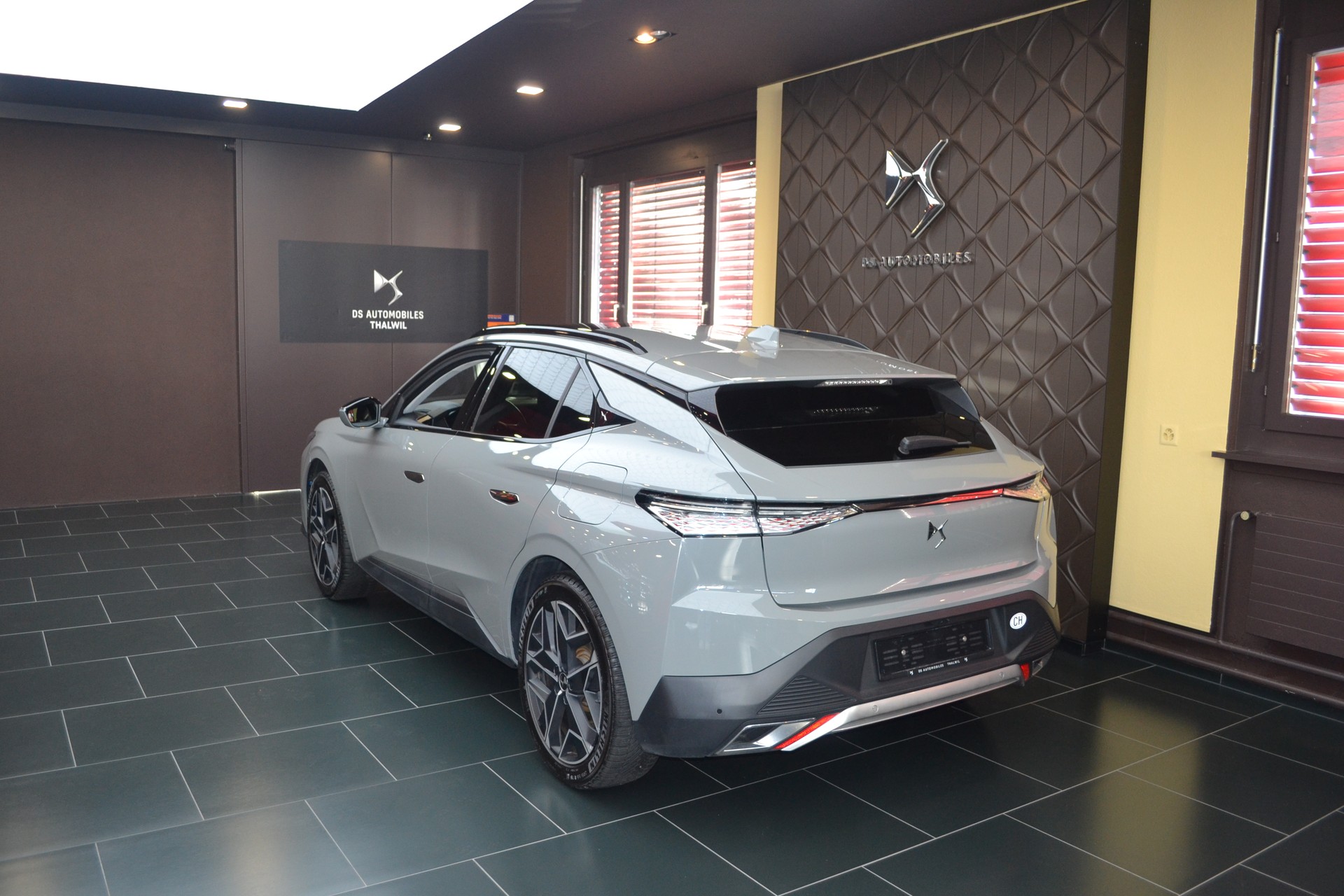 DS AUTOMOBILES DS 4 1.6 E-Tense Cross Rivoli-image-2