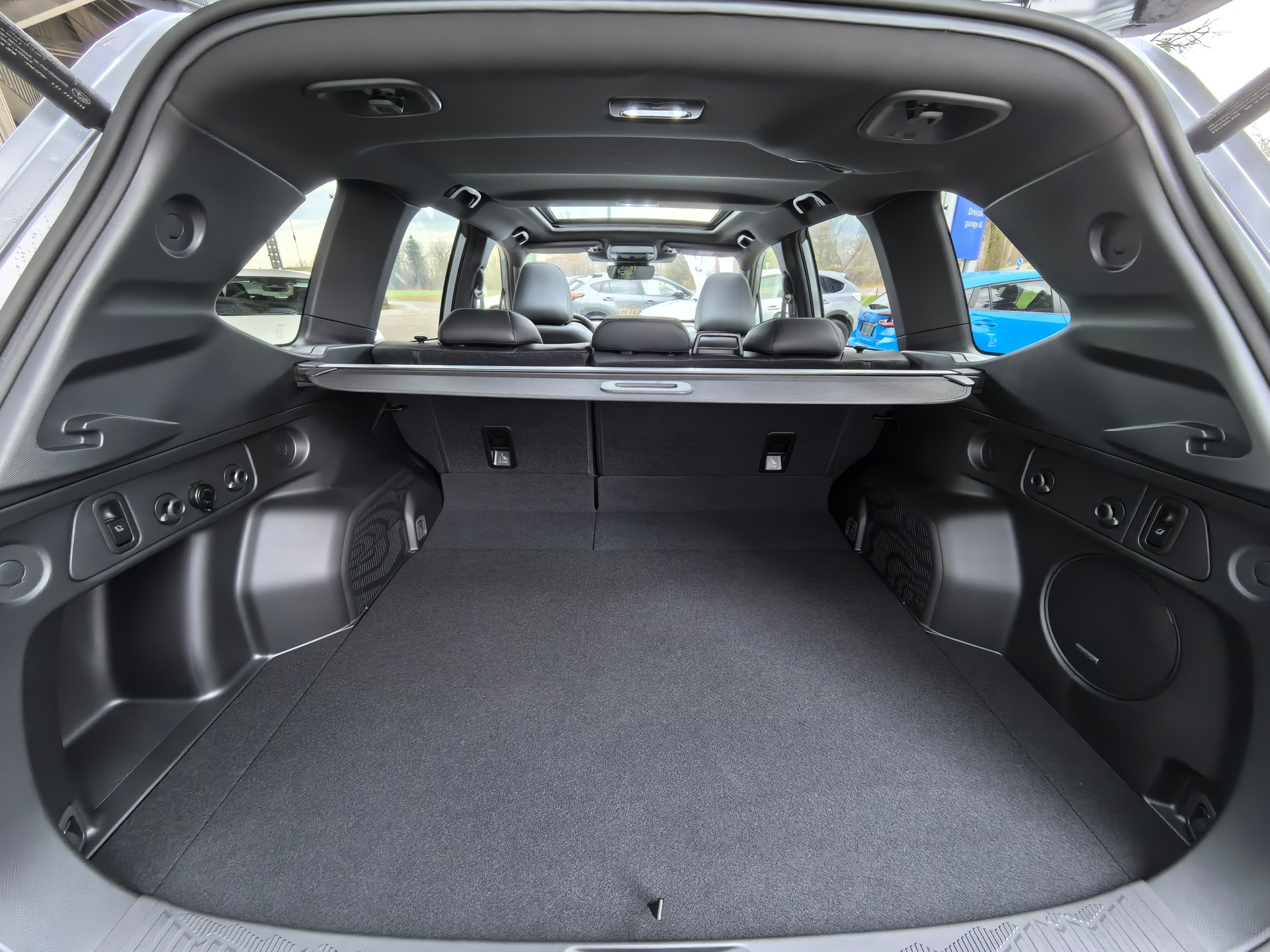SUBARU Forester 2.0i e-Boxer Sport Lineartronic-image-9