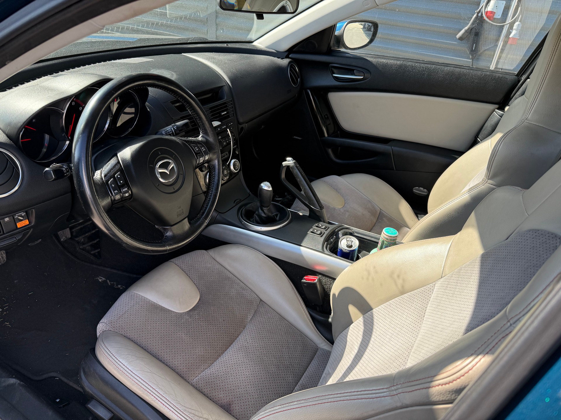 MAZDA RX-8 Revolution-image-9