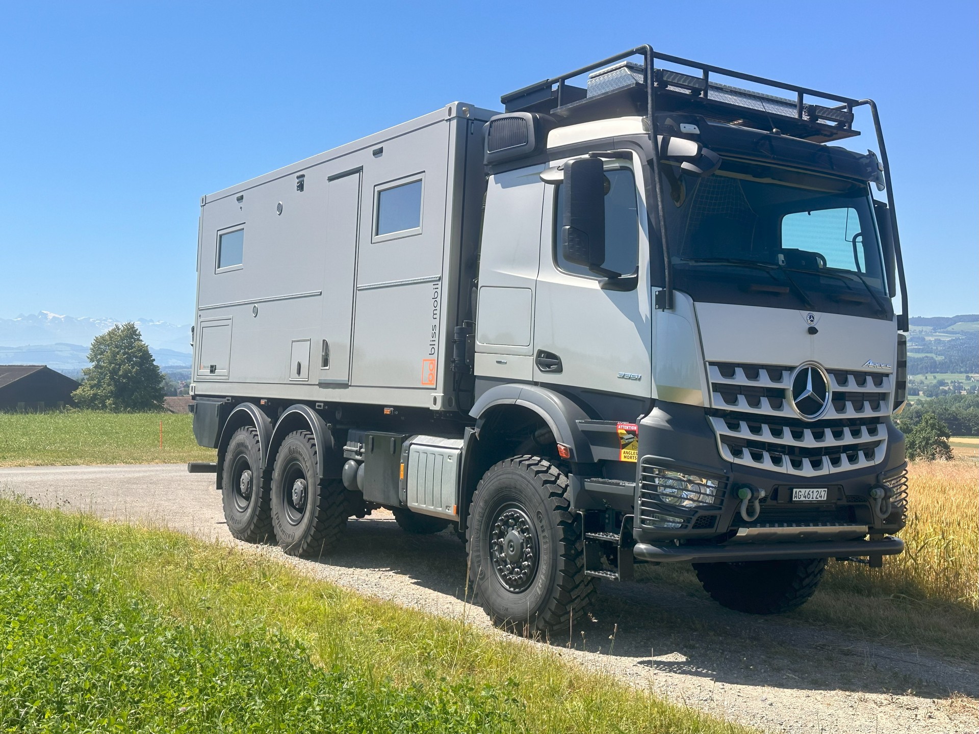 MERCEDES-BENZ-image-2