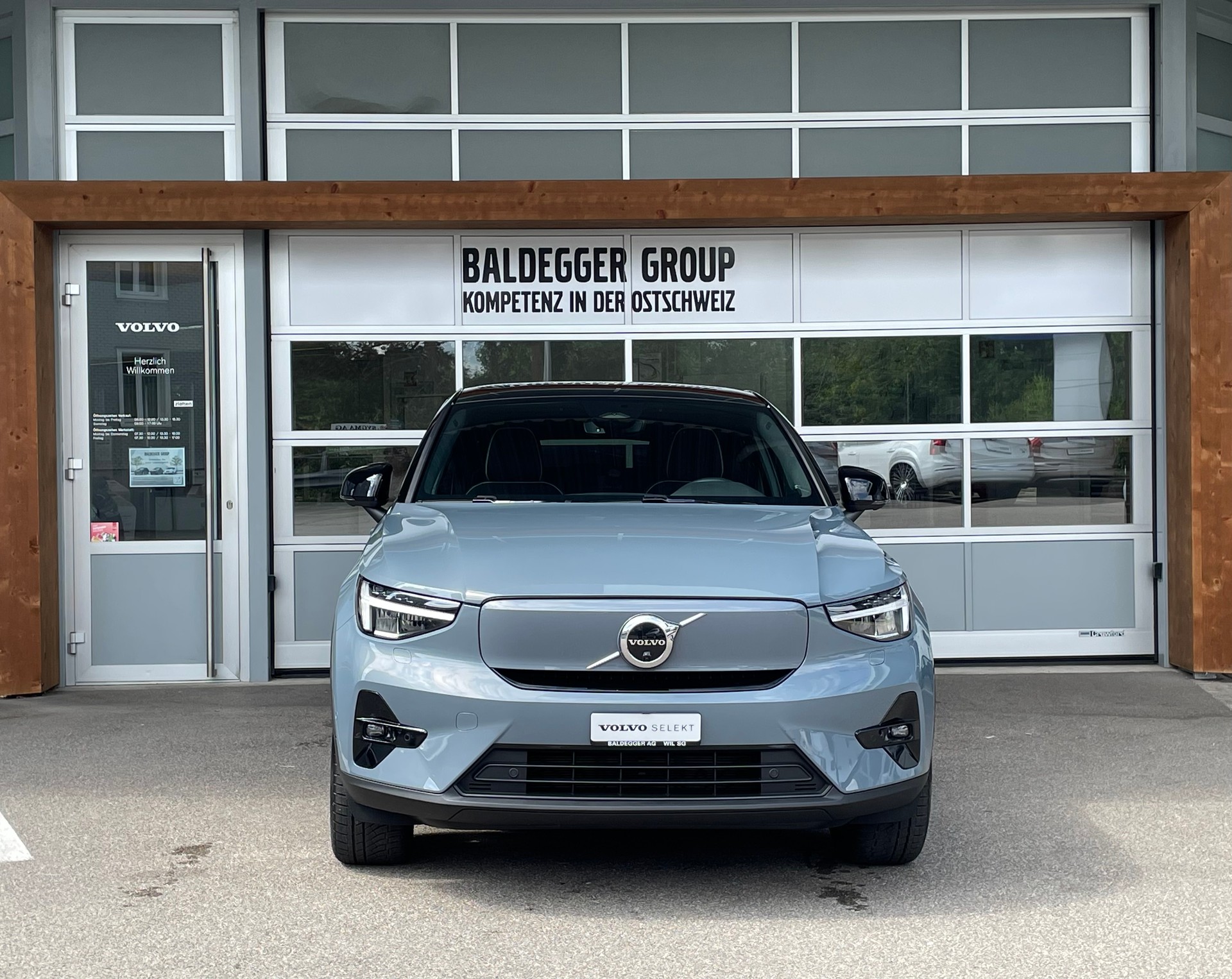VOLVO C40 P8 Twin Recharge AWD-image-7