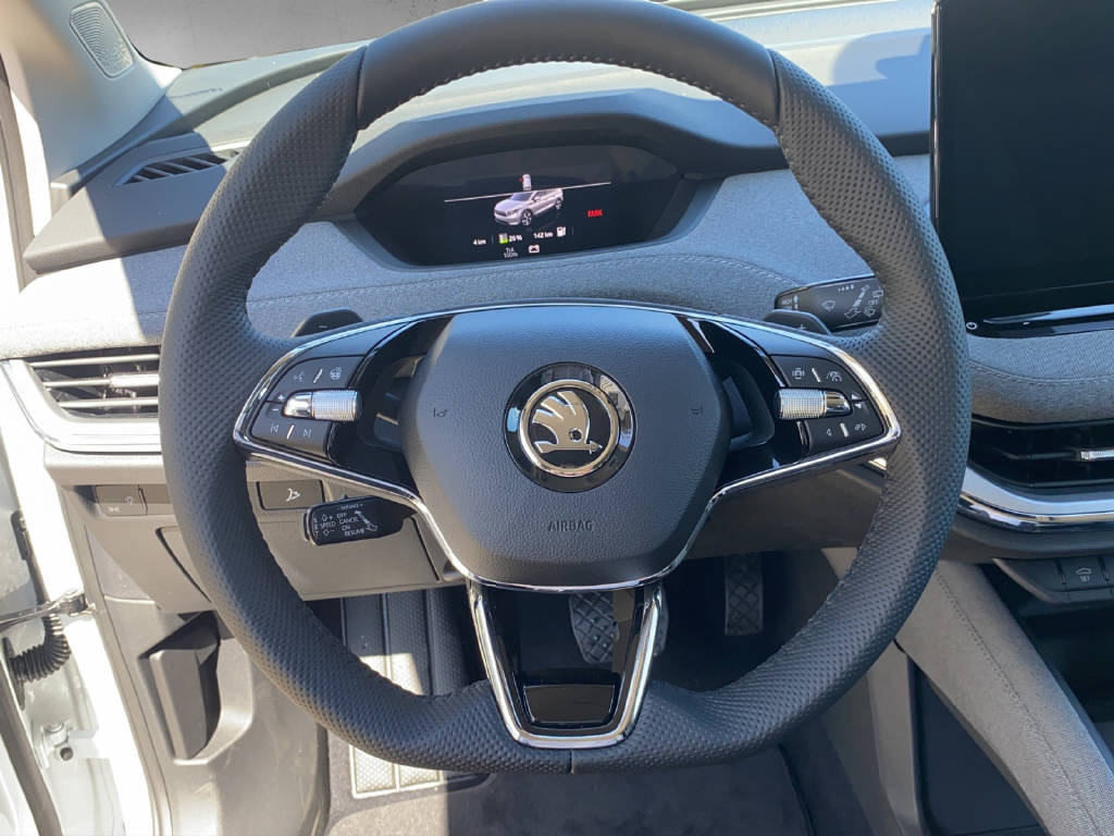 SKODA Enyaq iV 80-image-9