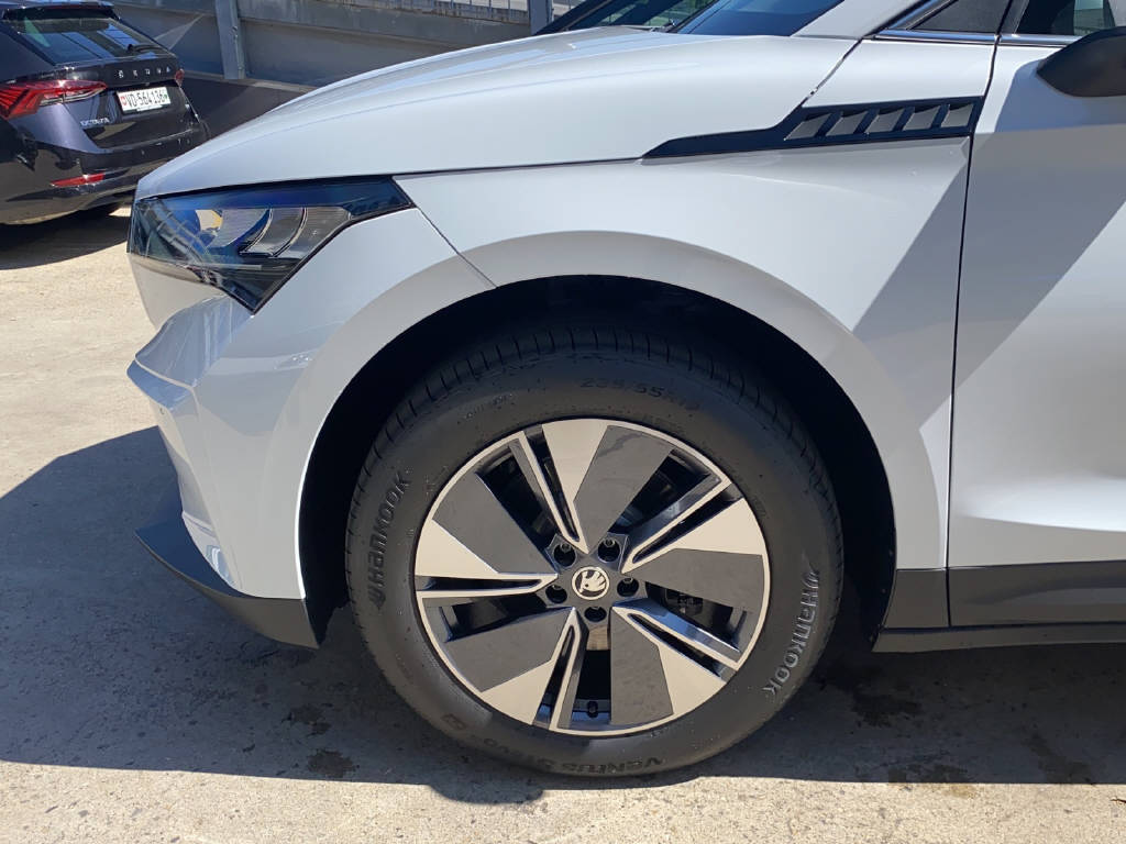 SKODA Enyaq iV 80-image-10