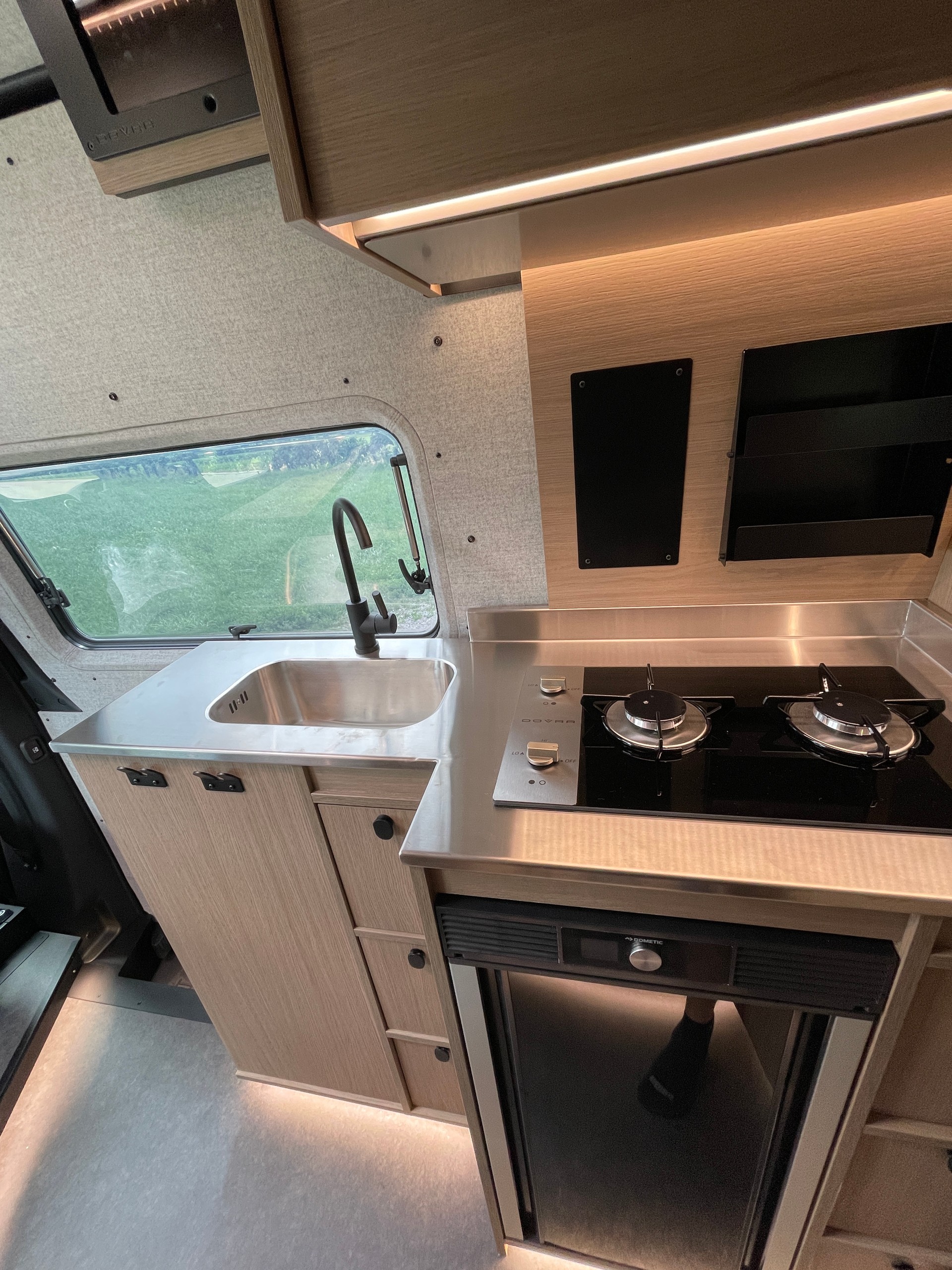 MERCEDES-BENZ Sprinter 4x4 Dovra RIG X-610-image-15