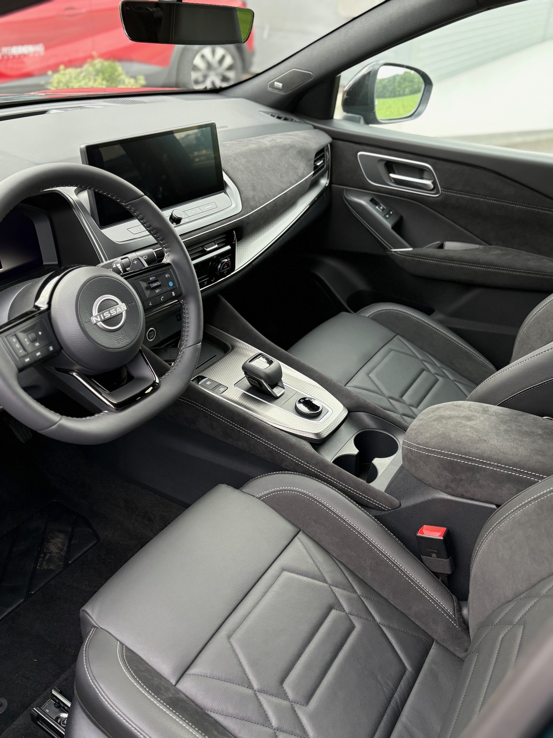 NISSAN Qashqai 1.3 DIG-T MHEV N-Design Xtronic 4x4-image-3
