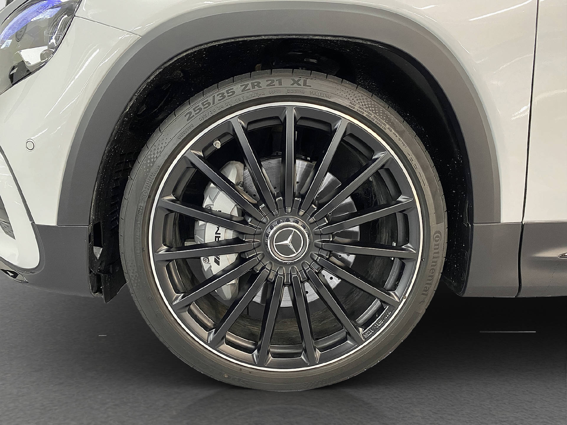 MERCEDES-BENZ GLB 35 AMG 4MATIC-image-4