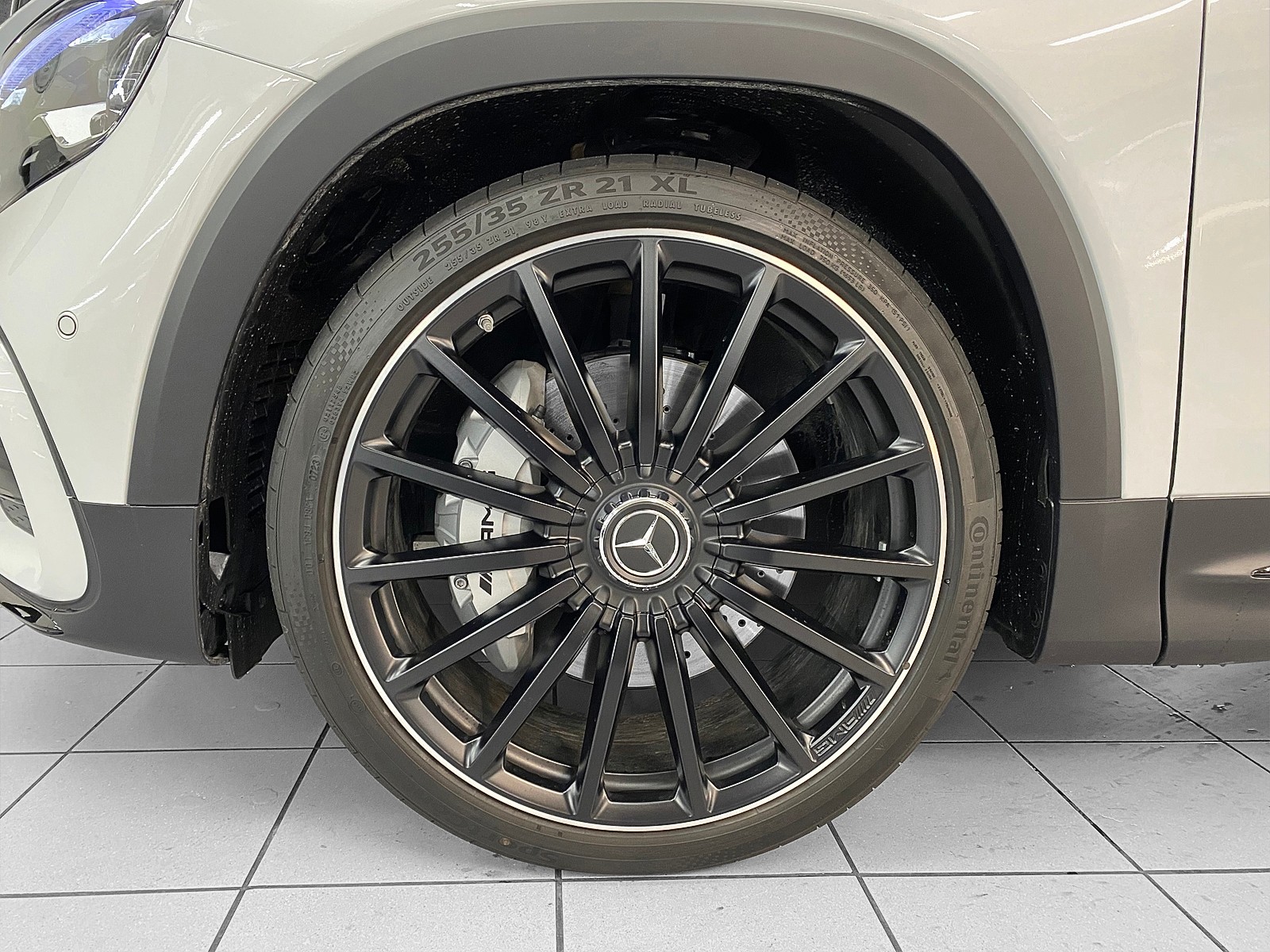 MERCEDES-BENZ GLB 35 AMG 4MATIC-image-5