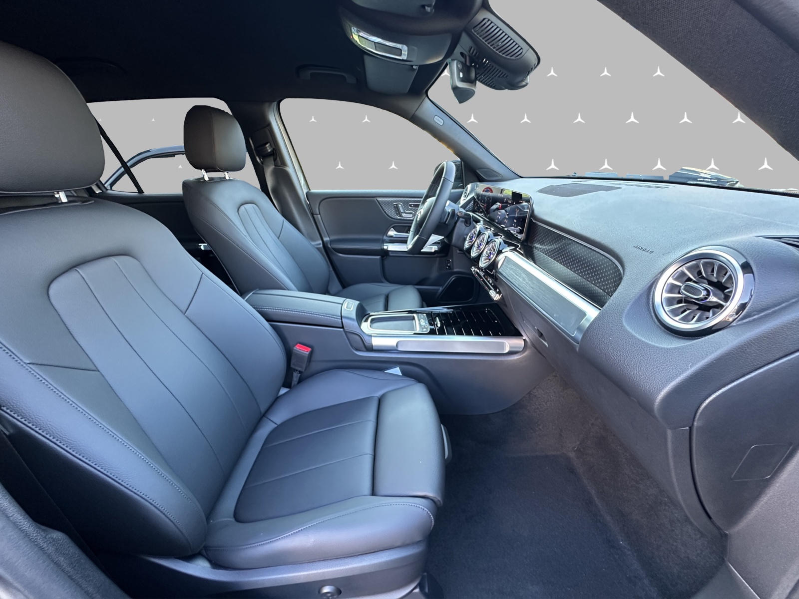 MERCEDES-BENZ GLB 250 4Matic 8G-Tronic-image-10