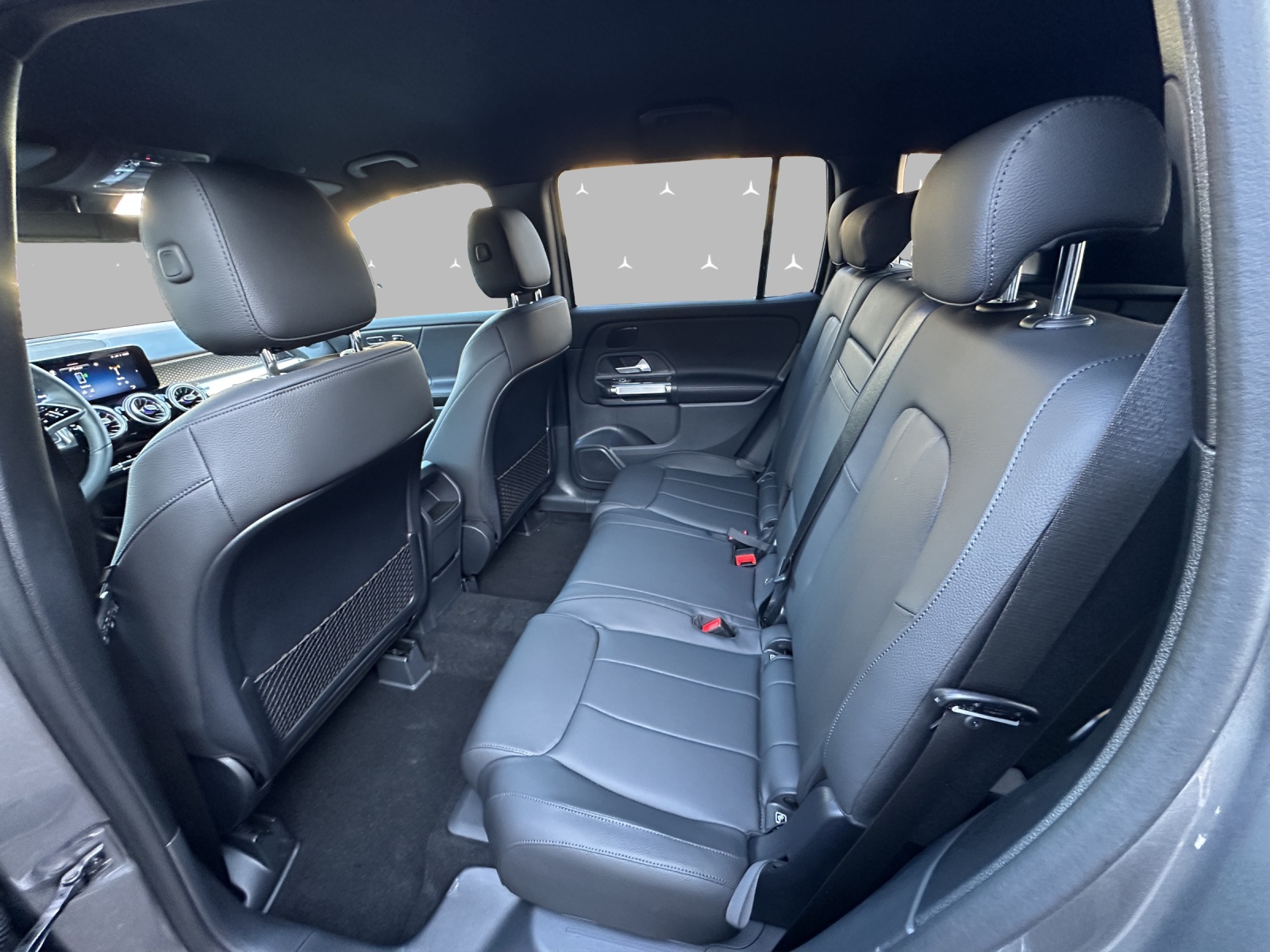 MERCEDES-BENZ GLB 250 4Matic 8G-Tronic-image-9