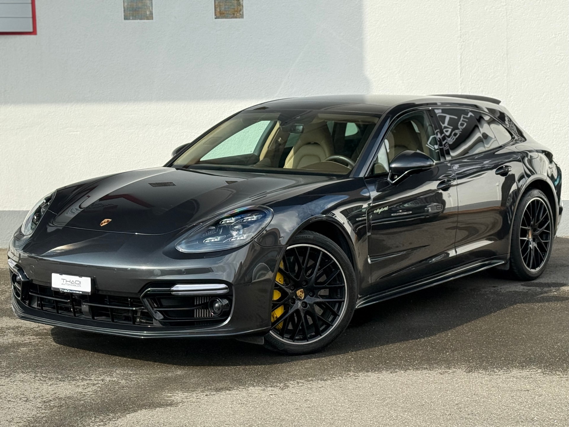 PORSCHE Panamera Turbo S E-Hybrid Sport Turismo PDK-image-2