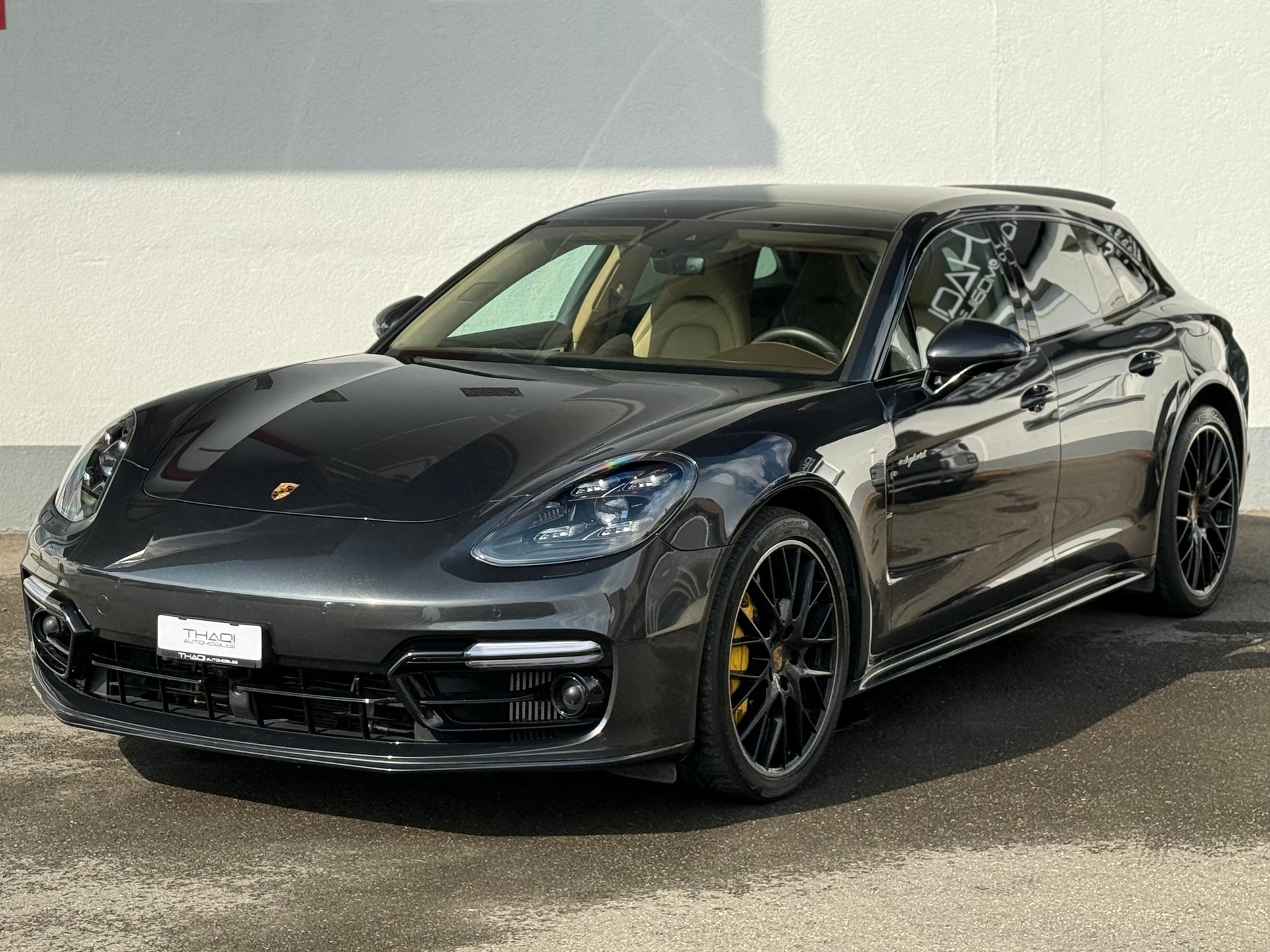 PORSCHE Panamera Turbo S E-Hybrid Sport Turismo PDK-image-3