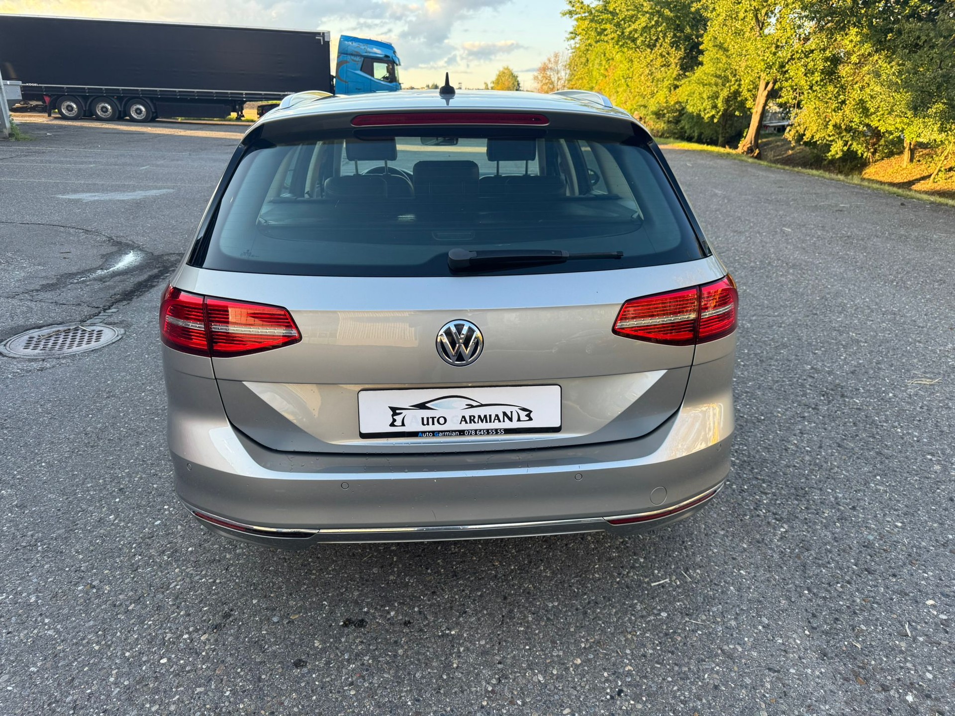 VW Passat Variant 2.0 TDI BMT Highline DSG-image-4
