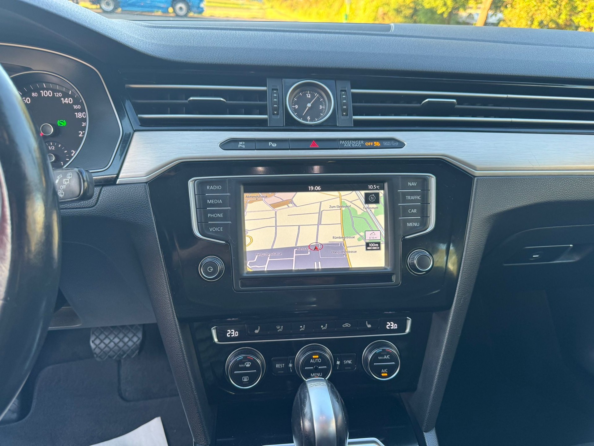 VW Passat Variant 2.0 TDI BMT Highline DSG-image-20