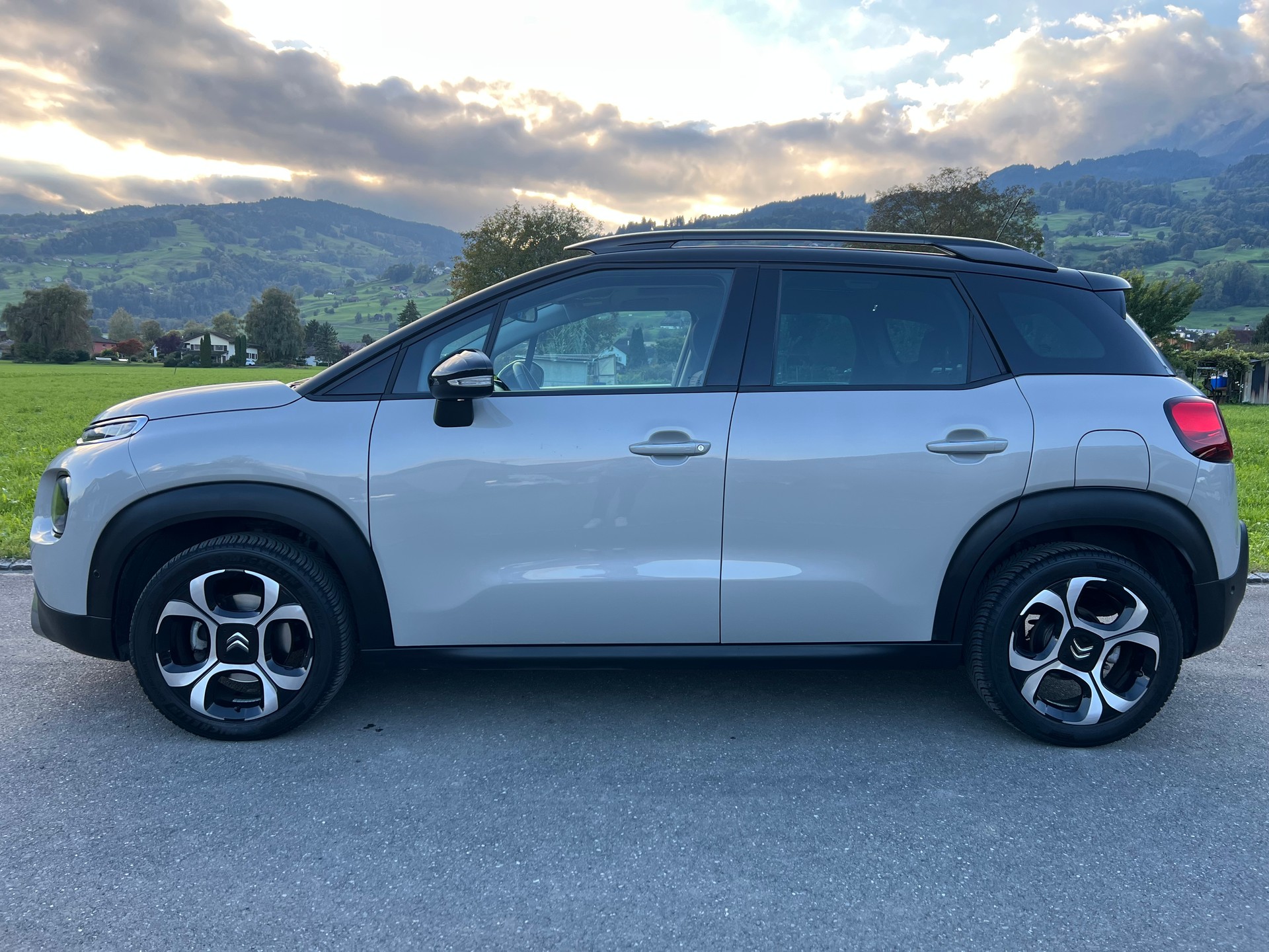 CITROEN C3 Aircross 1.2i PureTech Shine EAT (CHF 232.15/Monat)-image-2