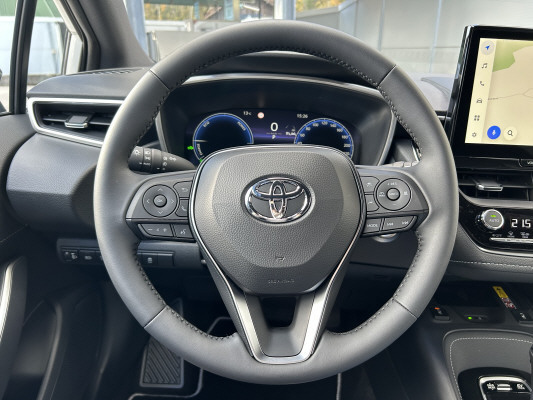 TOYOTA Corolla 1.8 HSD Trend-image-8