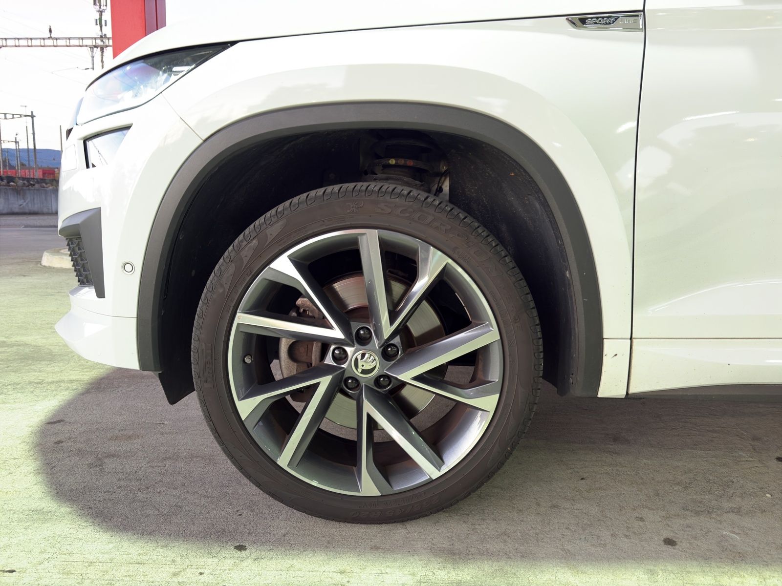 SKODA Kodiaq 2.0 TDI CR SportLine 4x4 DSG-image-27
