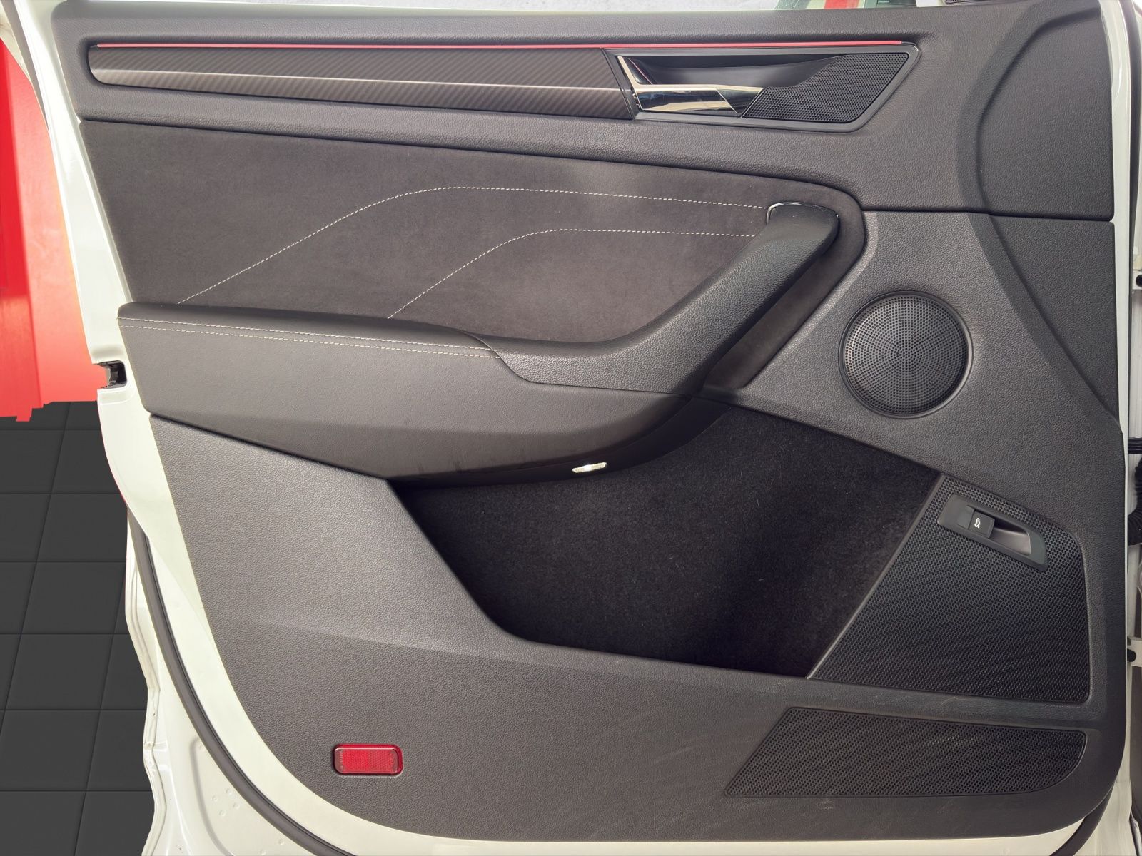 SKODA Kodiaq 2.0 TDI CR SportLine 4x4 DSG-image-15