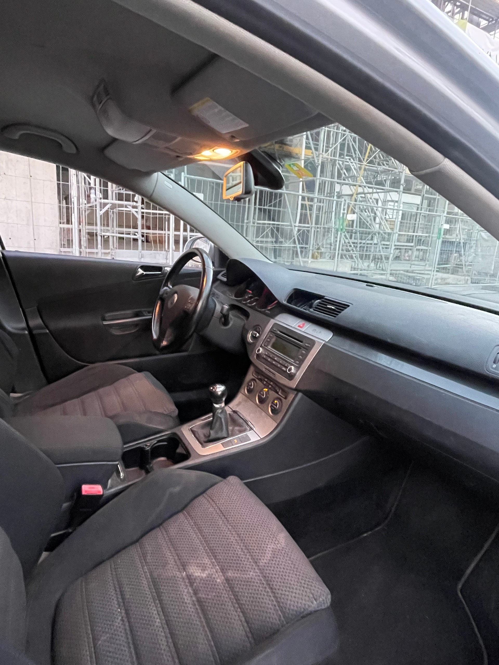 VW Passat Variant 2.0 TDI Trendline-image-11