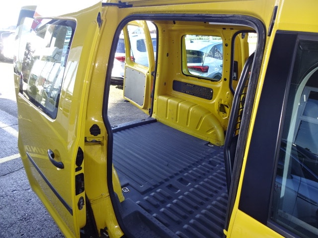 VW Caddy 2.0TDI 4Motion BlueMotion Technology DSG-image-12